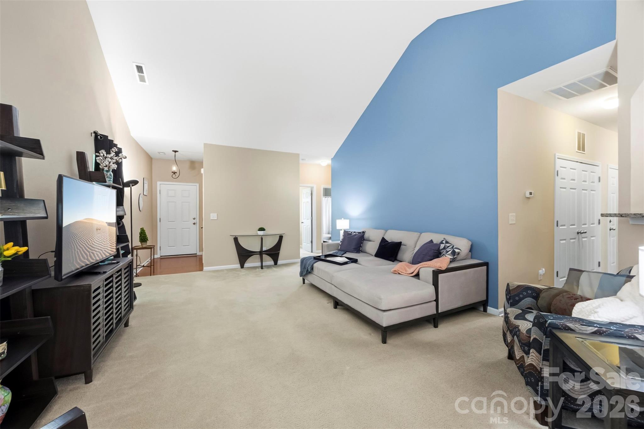 8526 Summer Serenade Drive — Huntersville