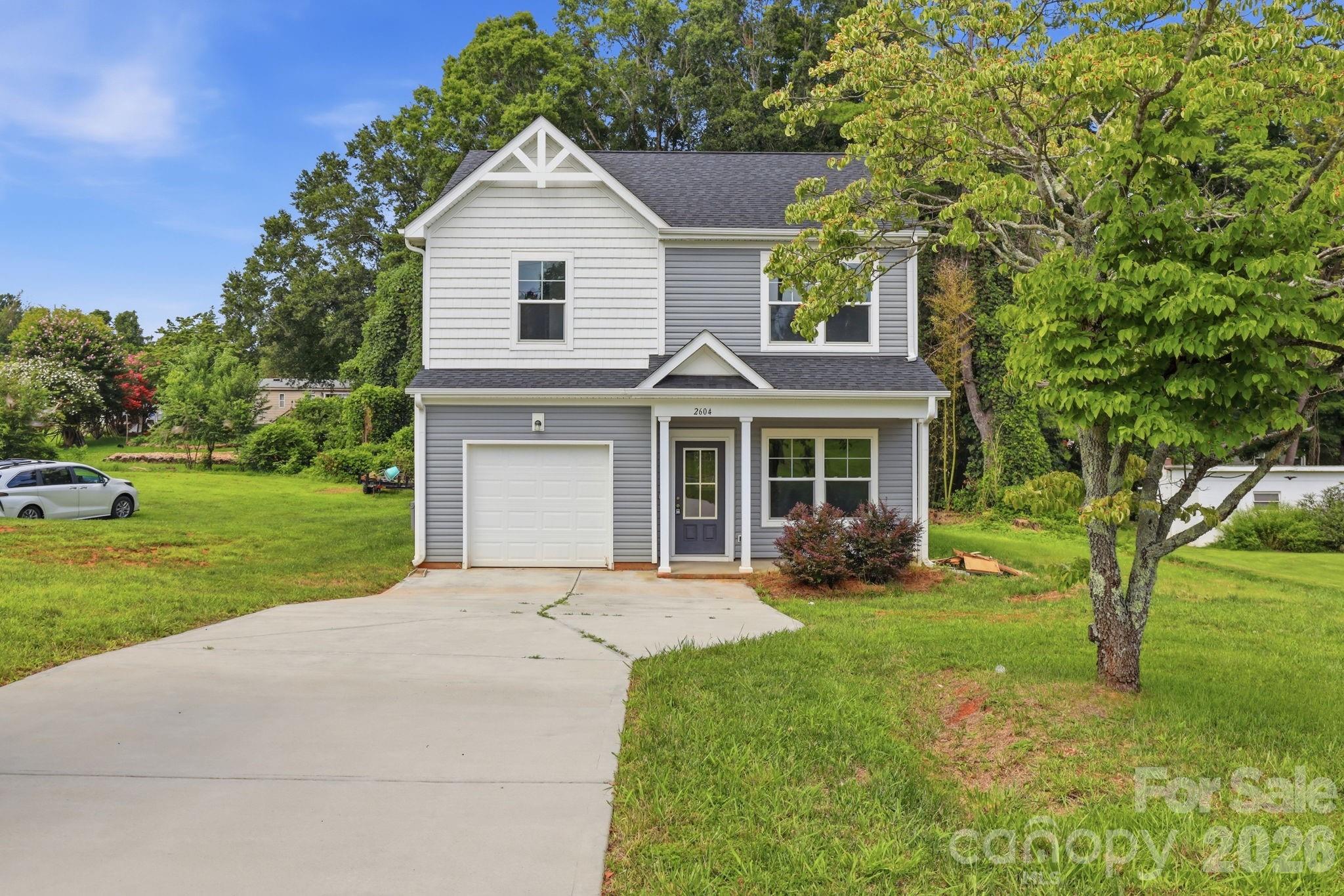 2604 Greencrest Lane — Statesville