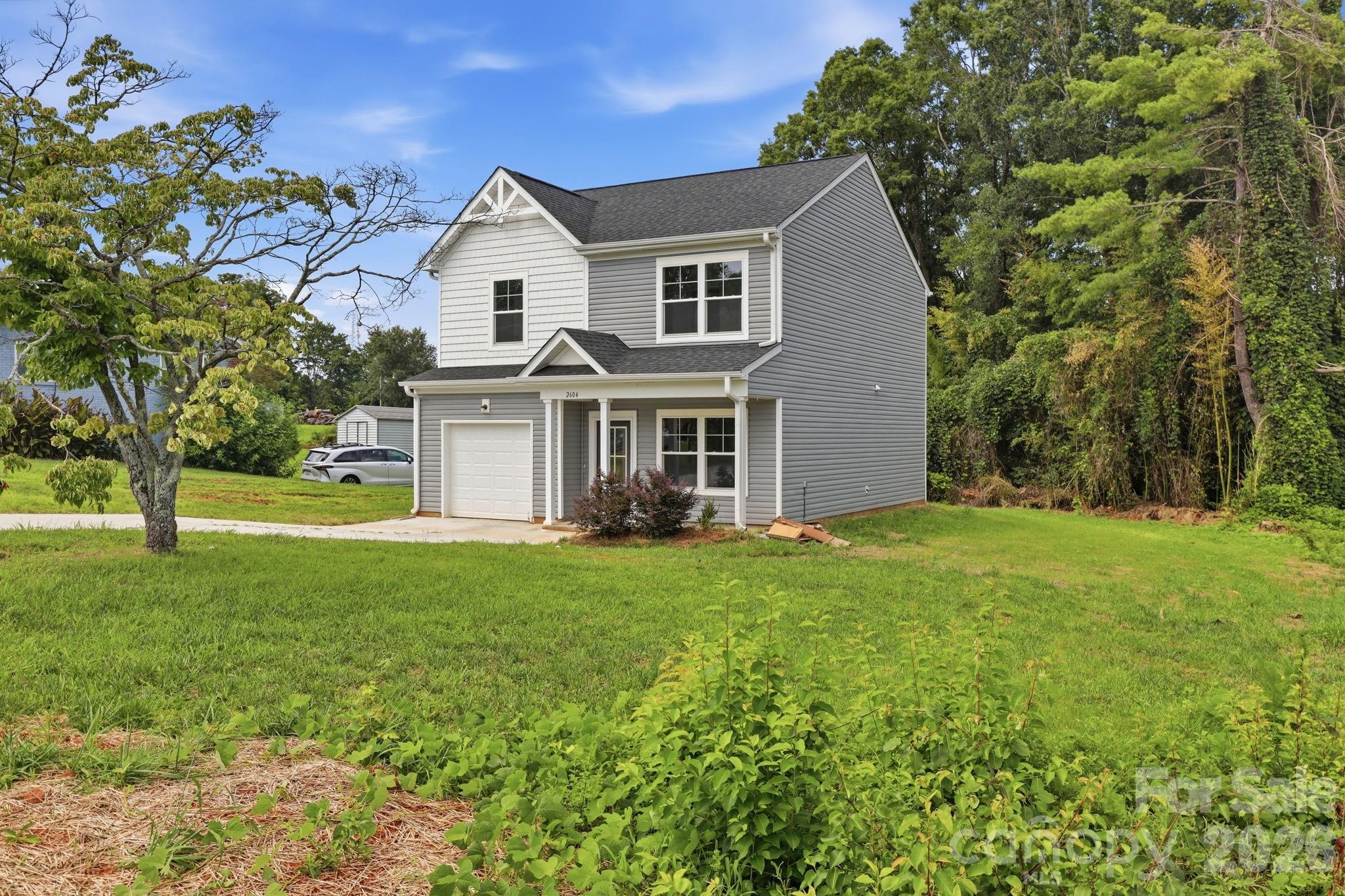 2604 Greencrest Lane — Statesville