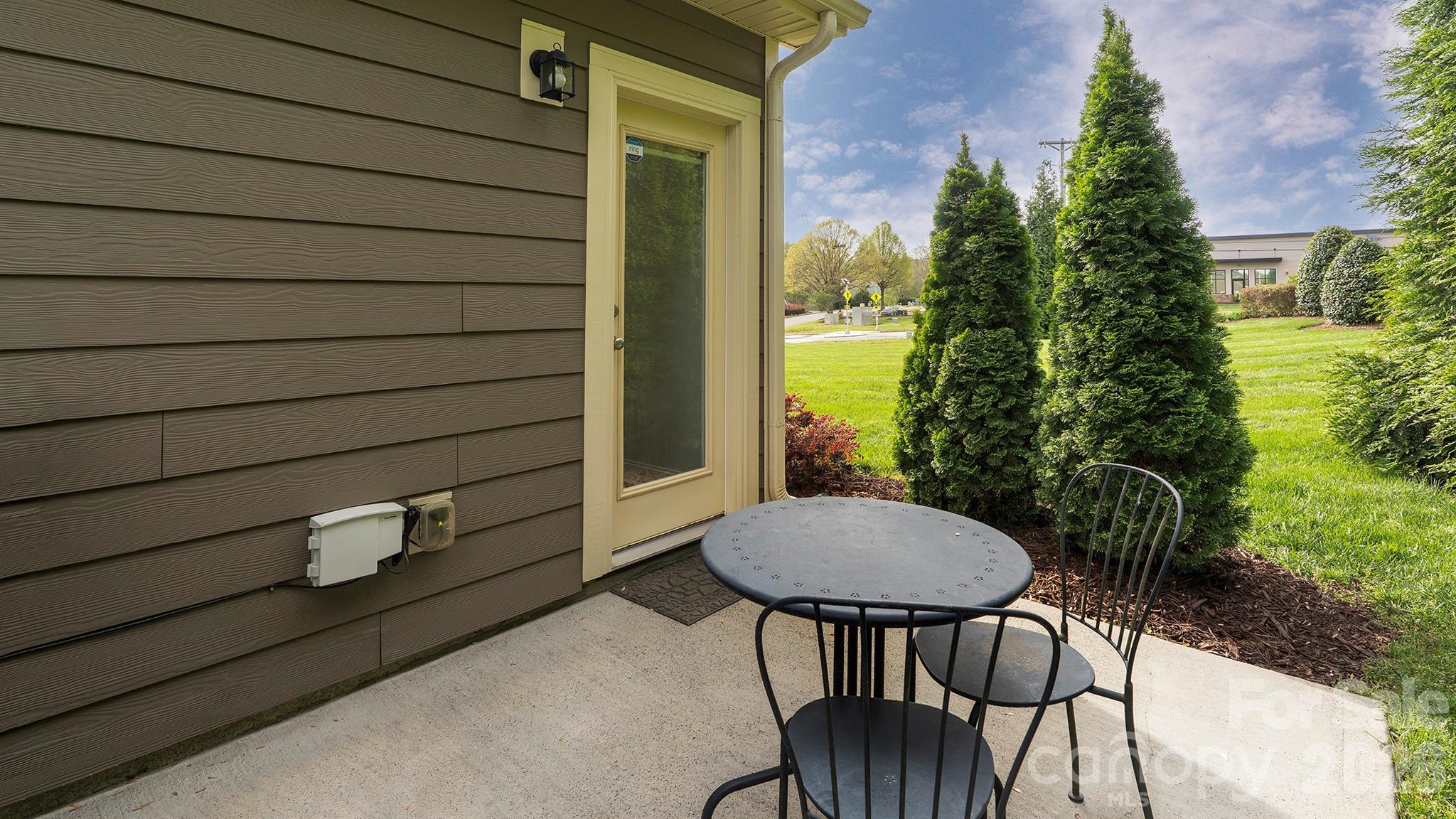 108 Damsire Court — Mooresville