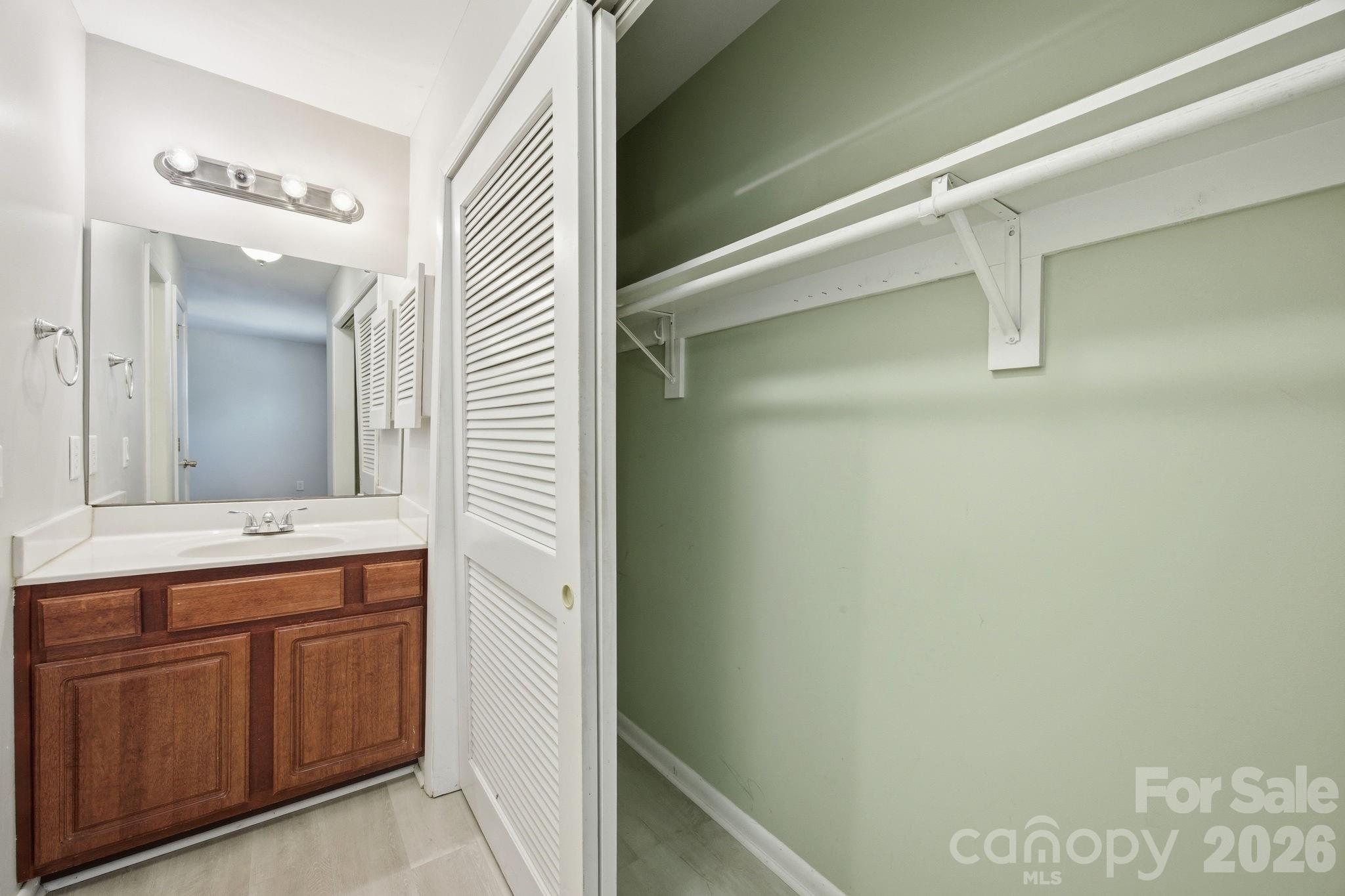 3132 Heathstead Place — Charlotte