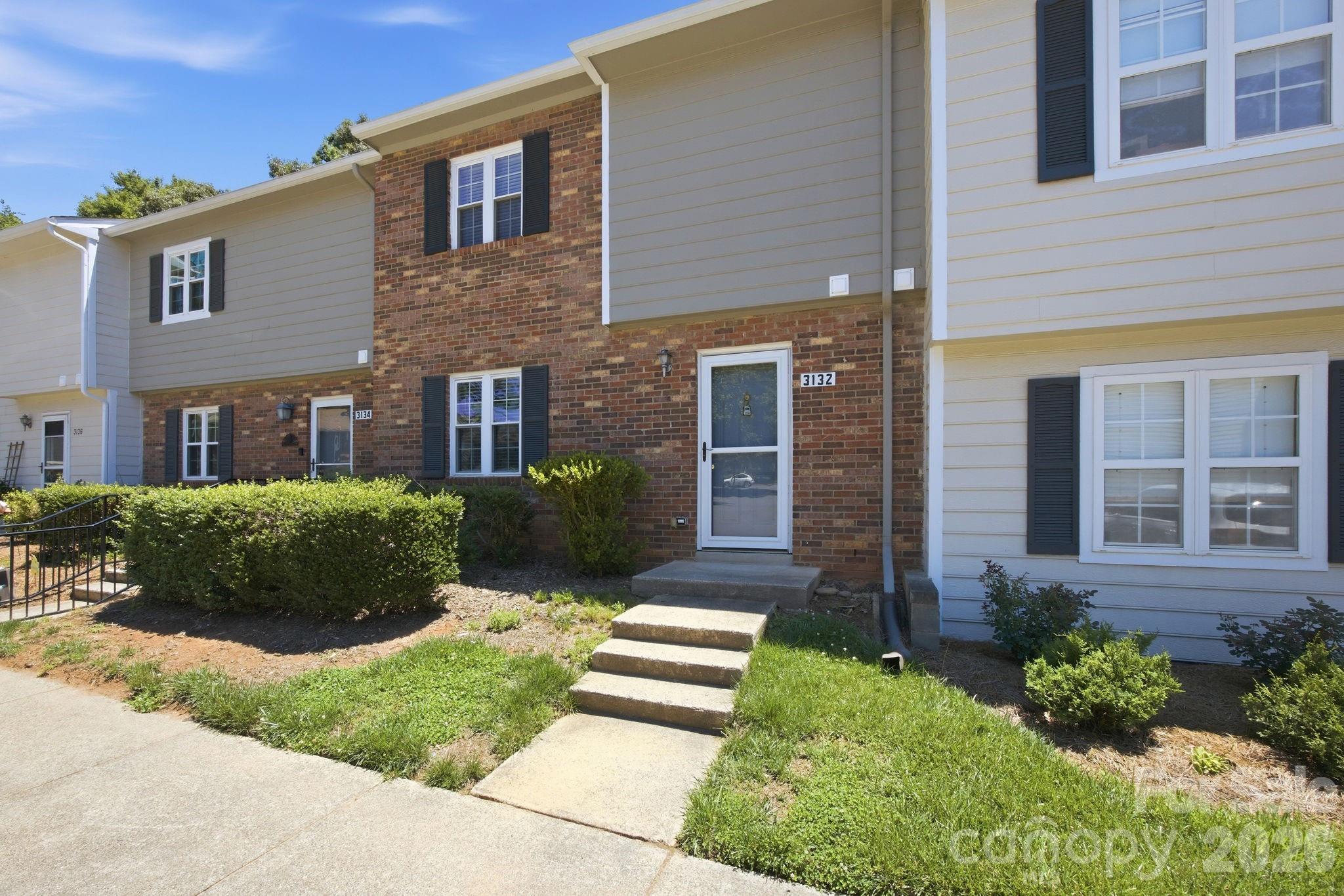 3132 Heathstead Place — Charlotte
