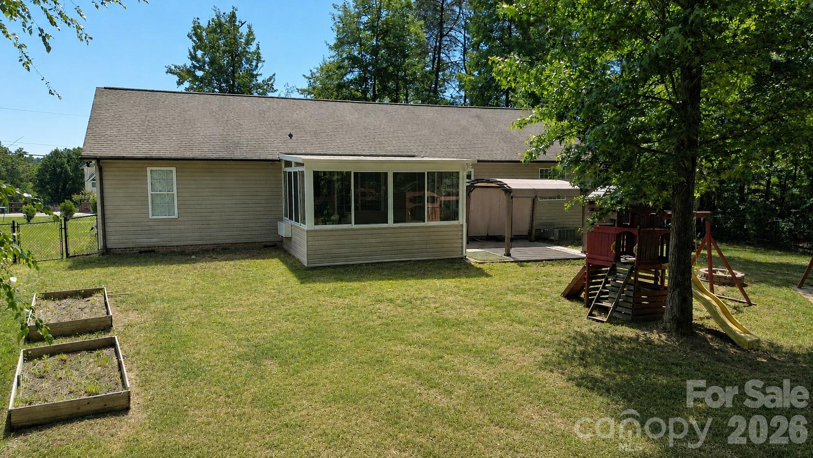 6825 Forney Hill Road — Denver
