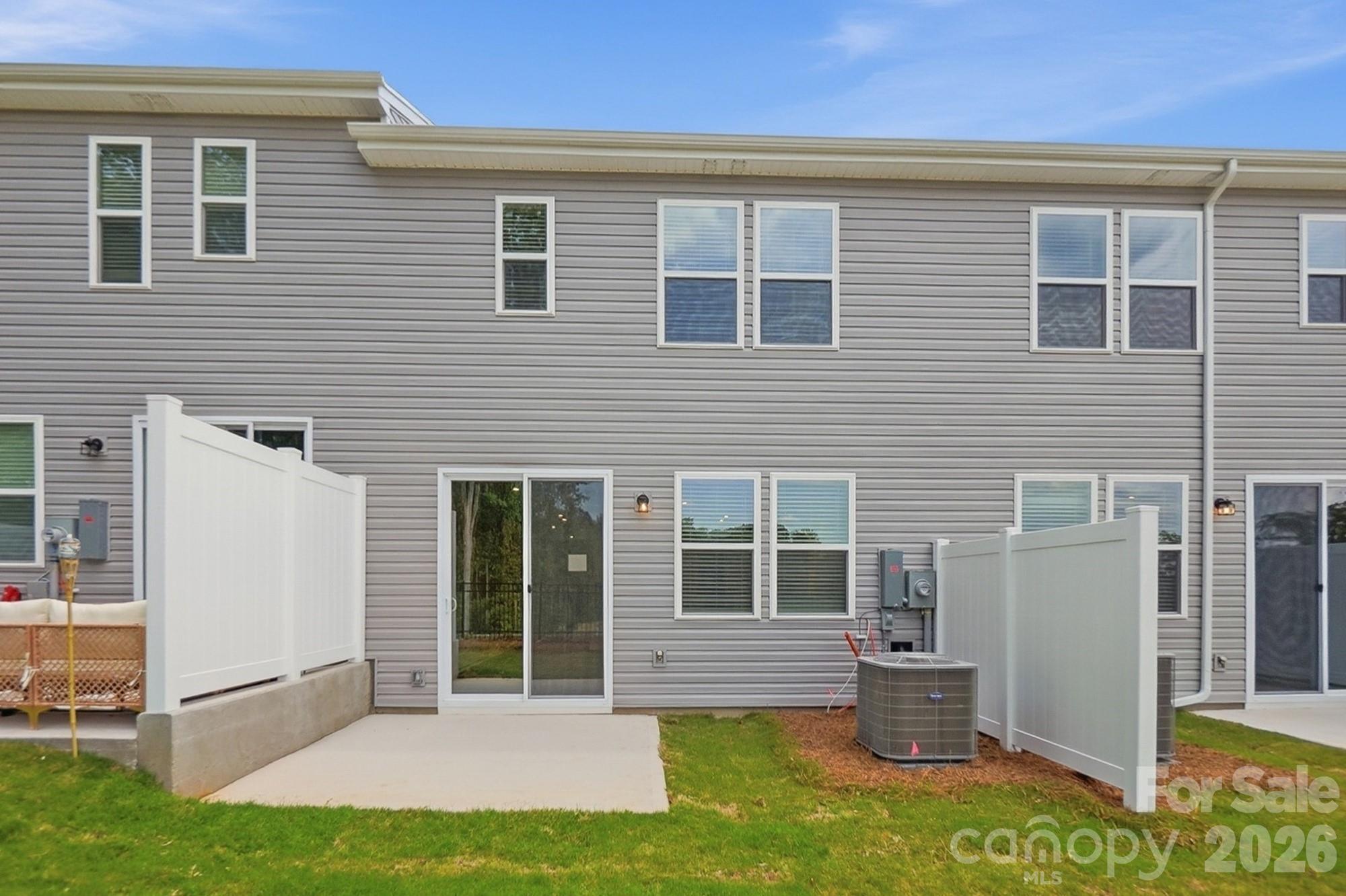 1304 Vibrant Road — Charlotte