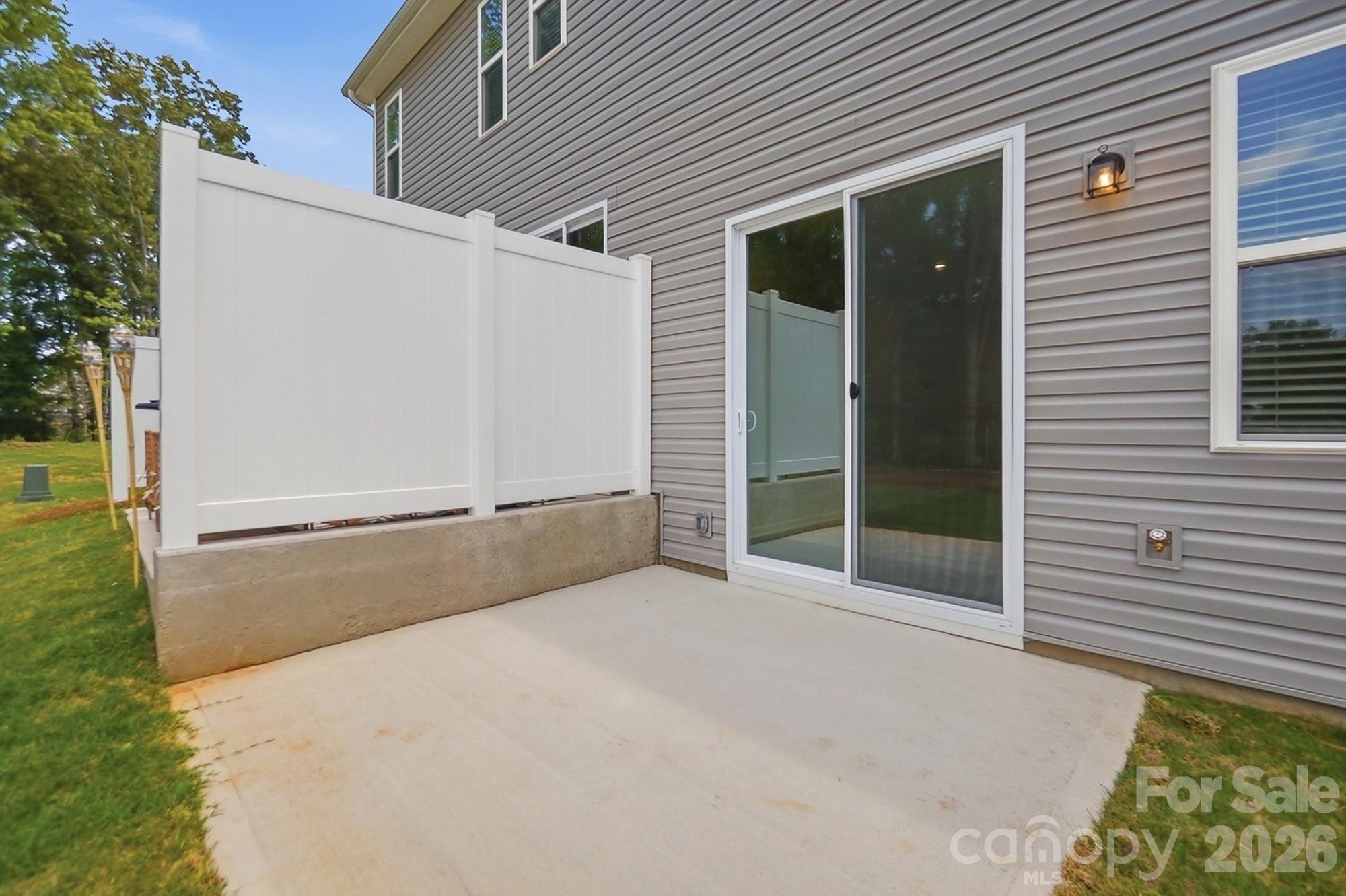 1304 Vibrant Road — Charlotte