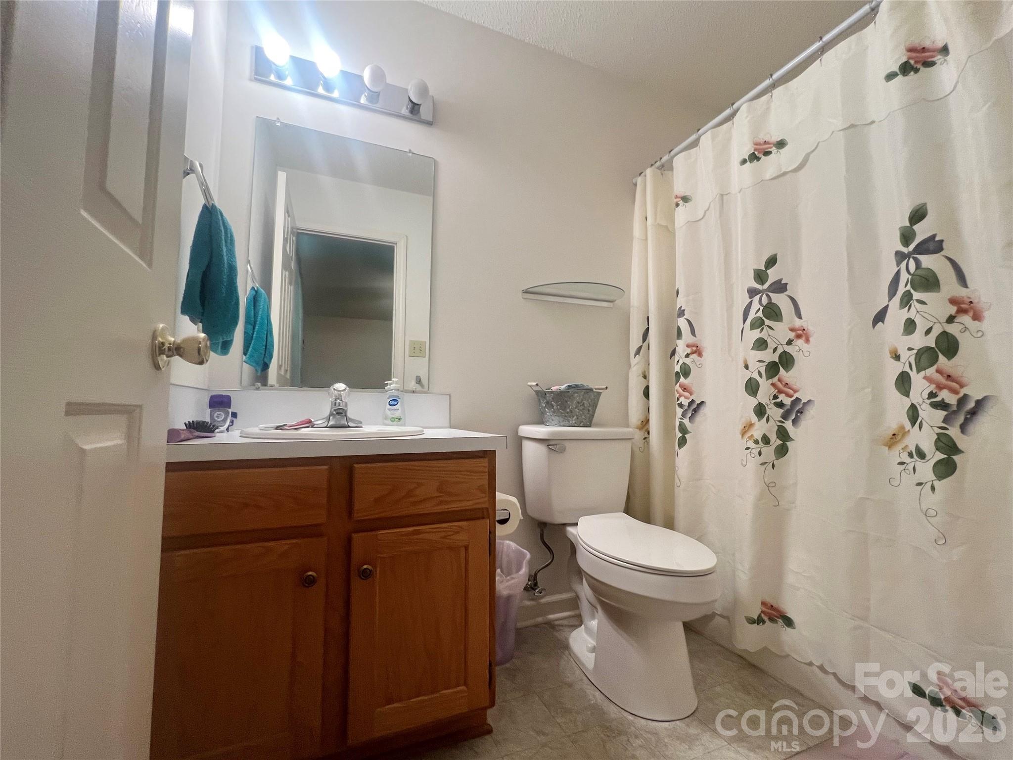 1213 Coventry Place NW — Conover
