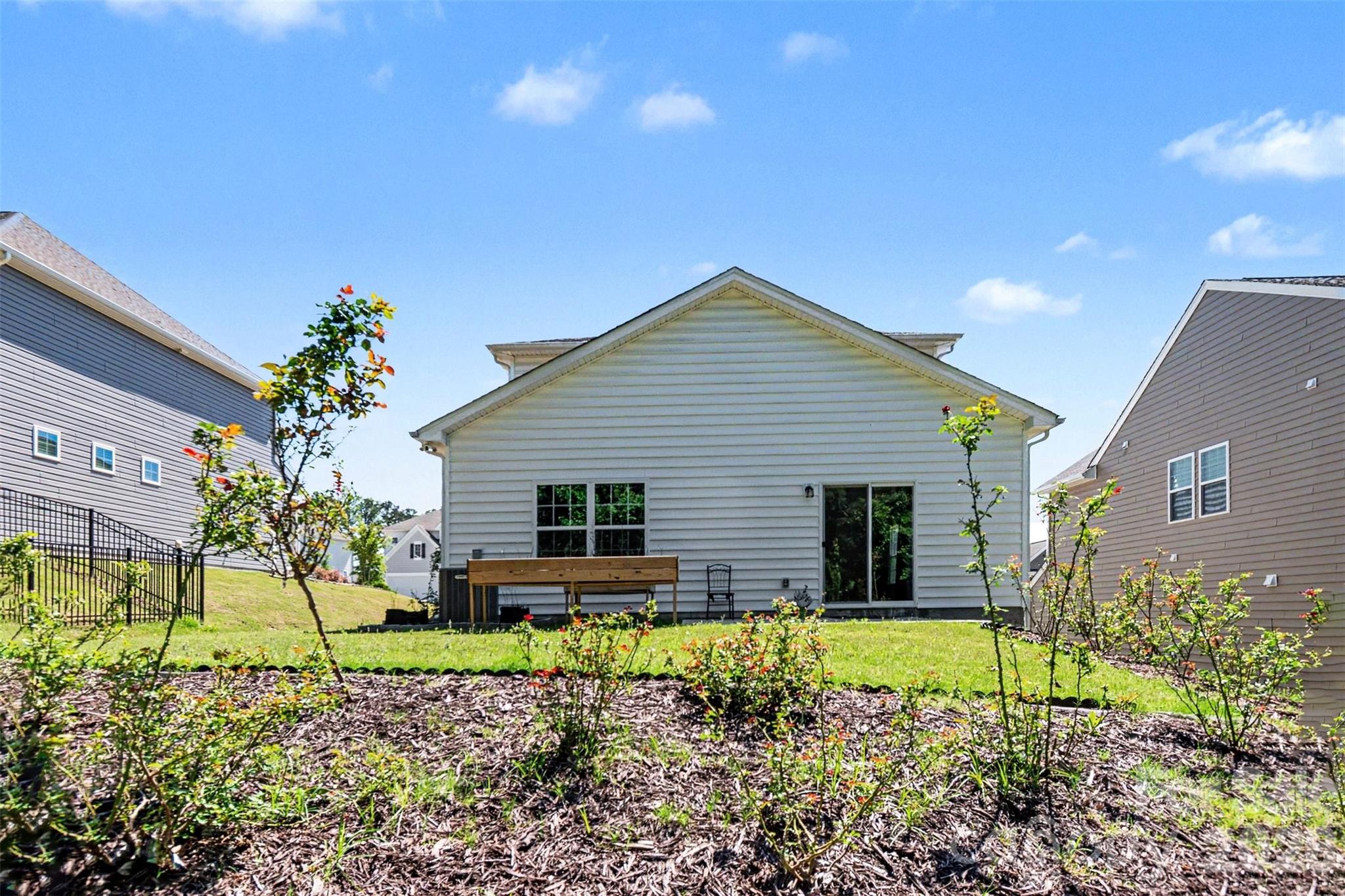 15513 Capps Road — Charlotte