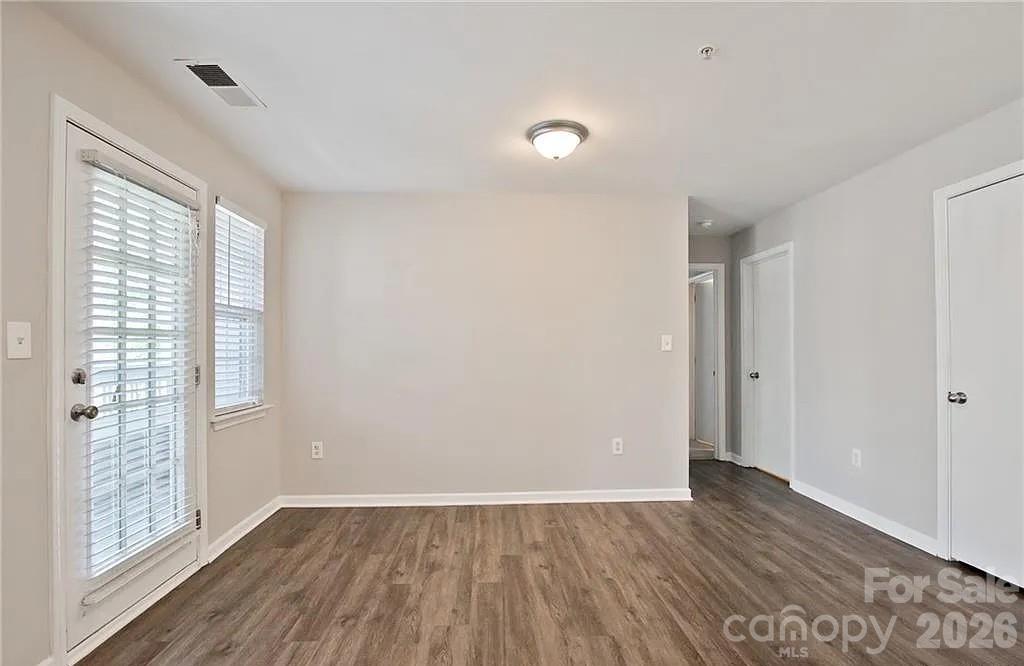 9810 Campus Walk Lane #H — Charlotte