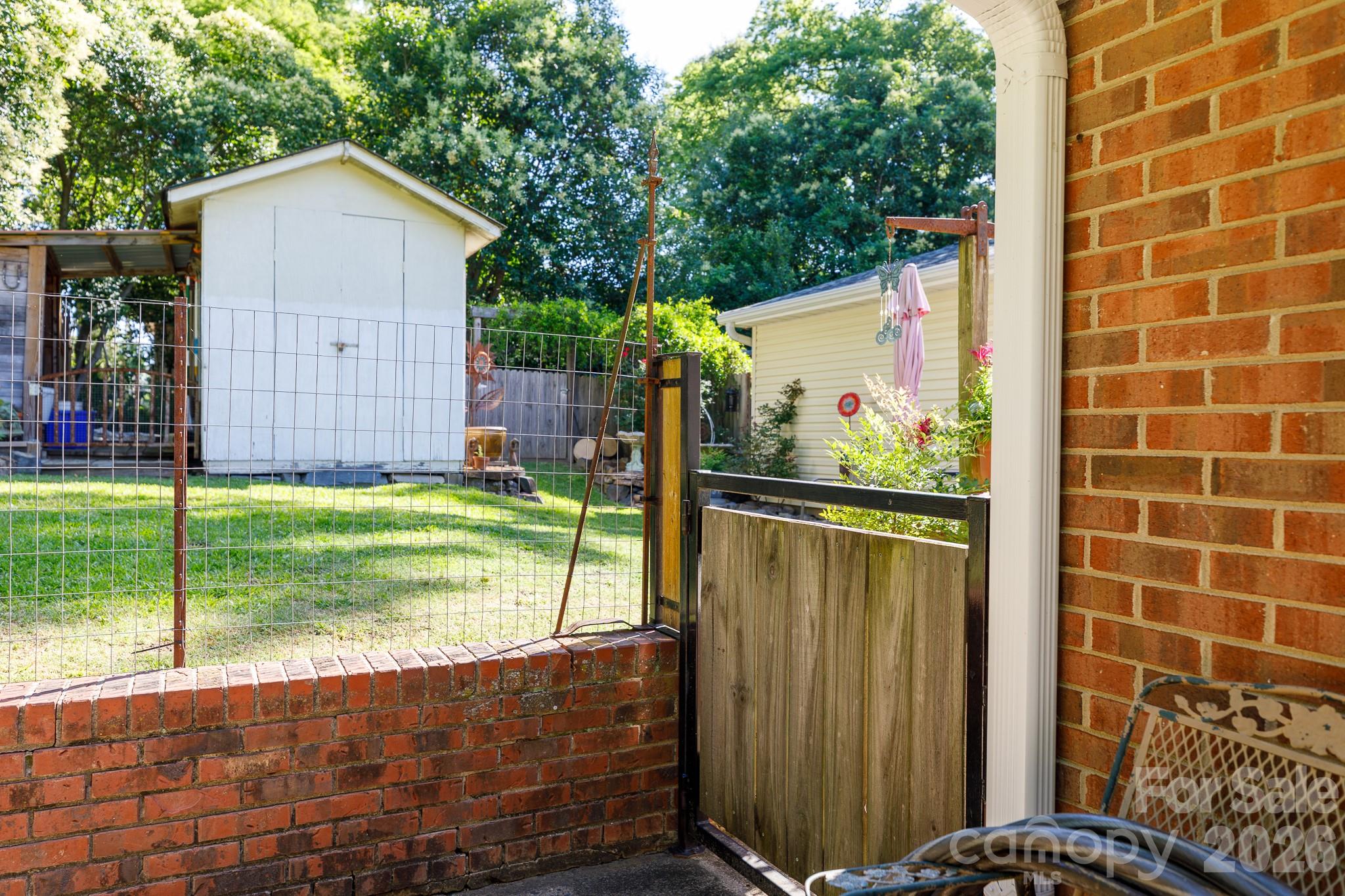 555 E Black Street — Rock Hill