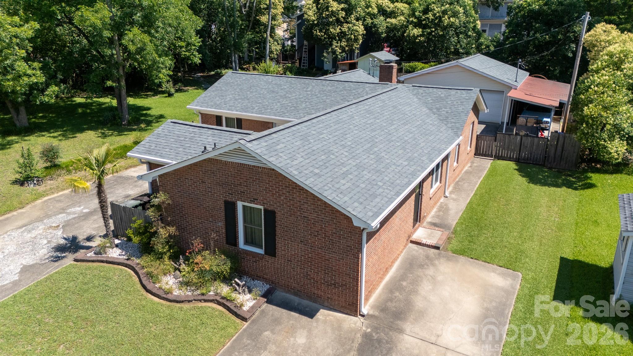 555 E Black Street — Rock Hill