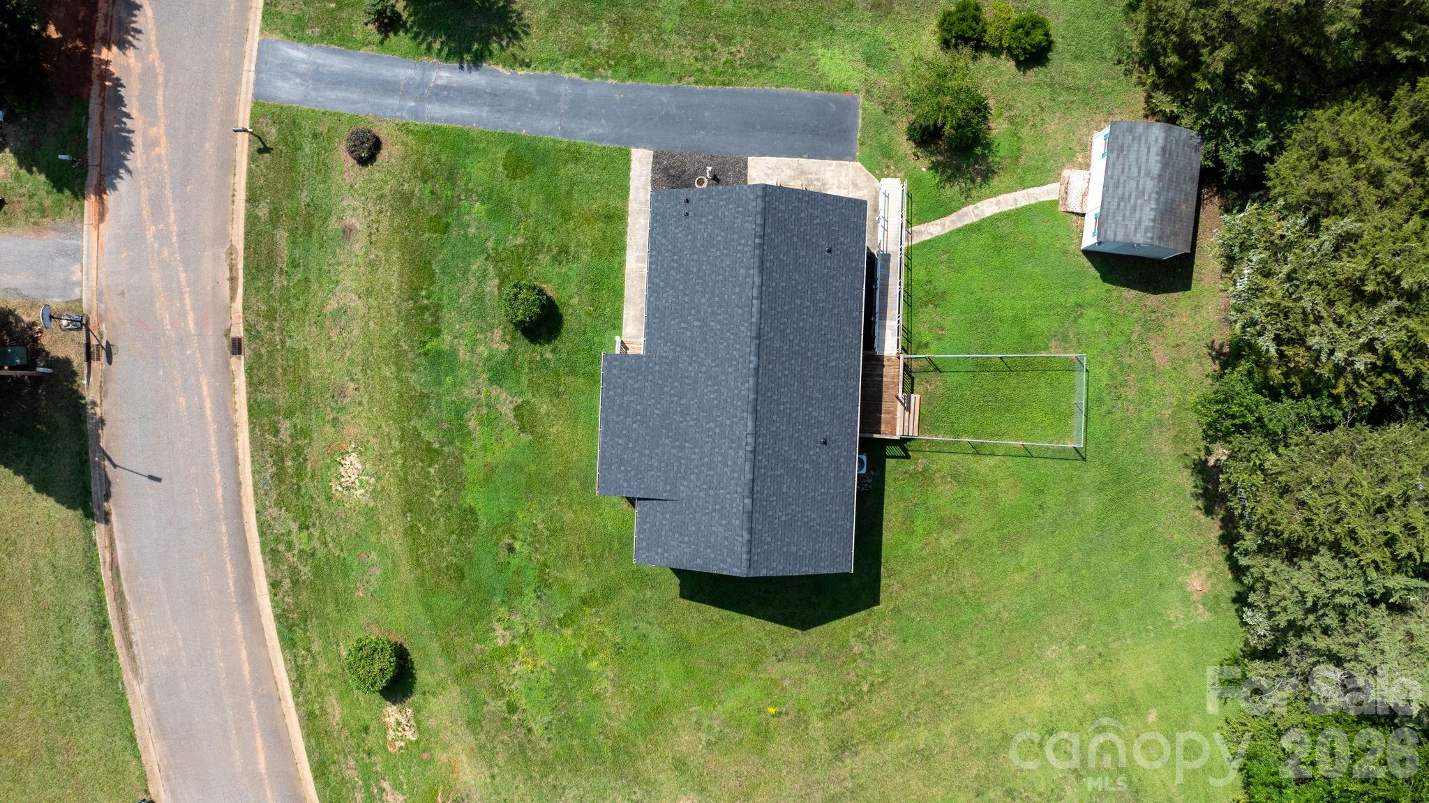 952 Eastern Ridge Drive — Newton