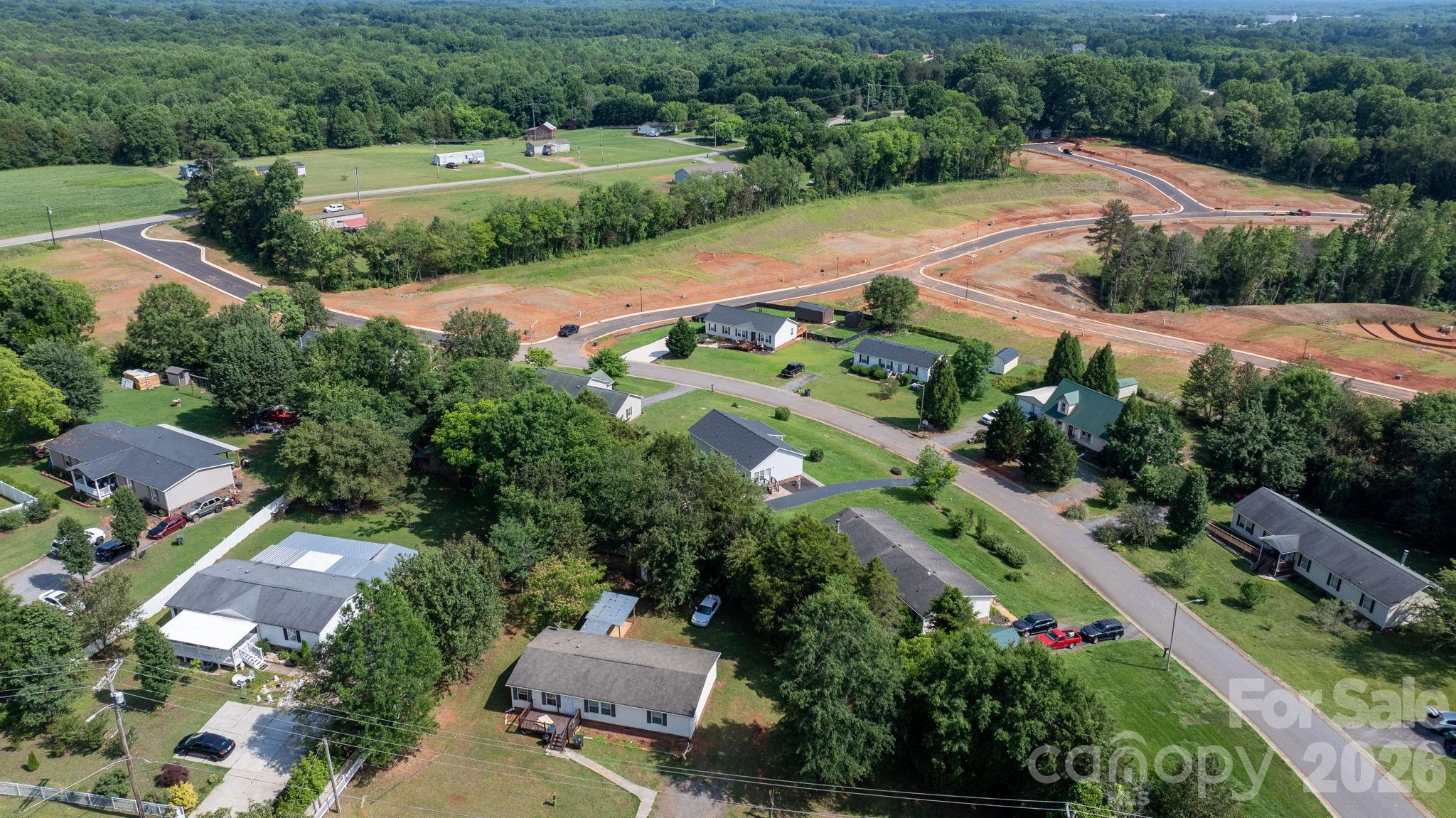 952 Eastern Ridge Drive — Newton