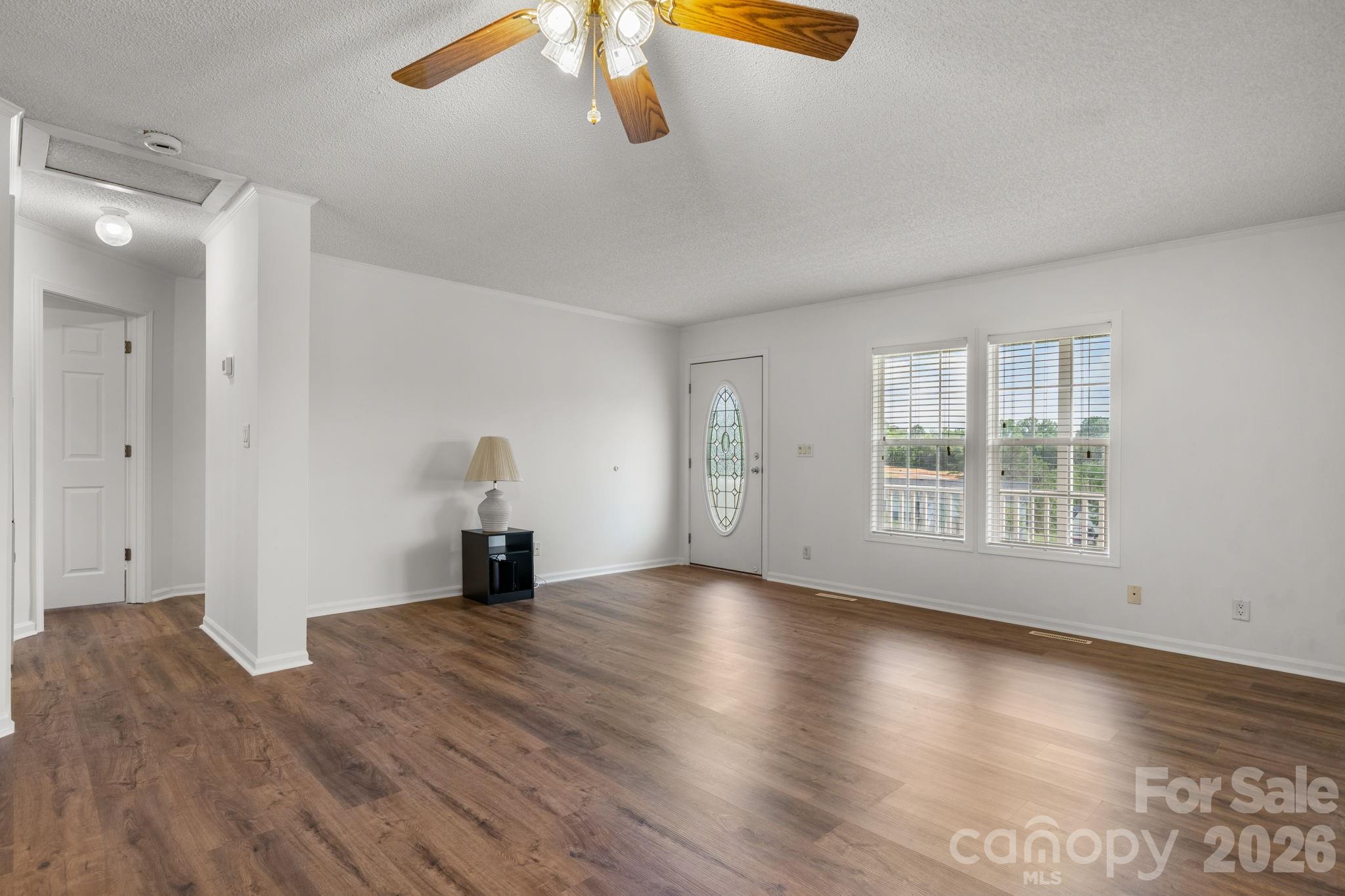 952 Eastern Ridge Drive — Newton