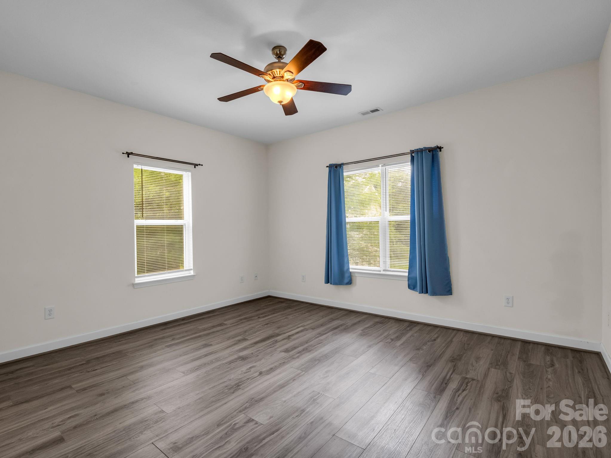 6 Scottish Circle — Asheville