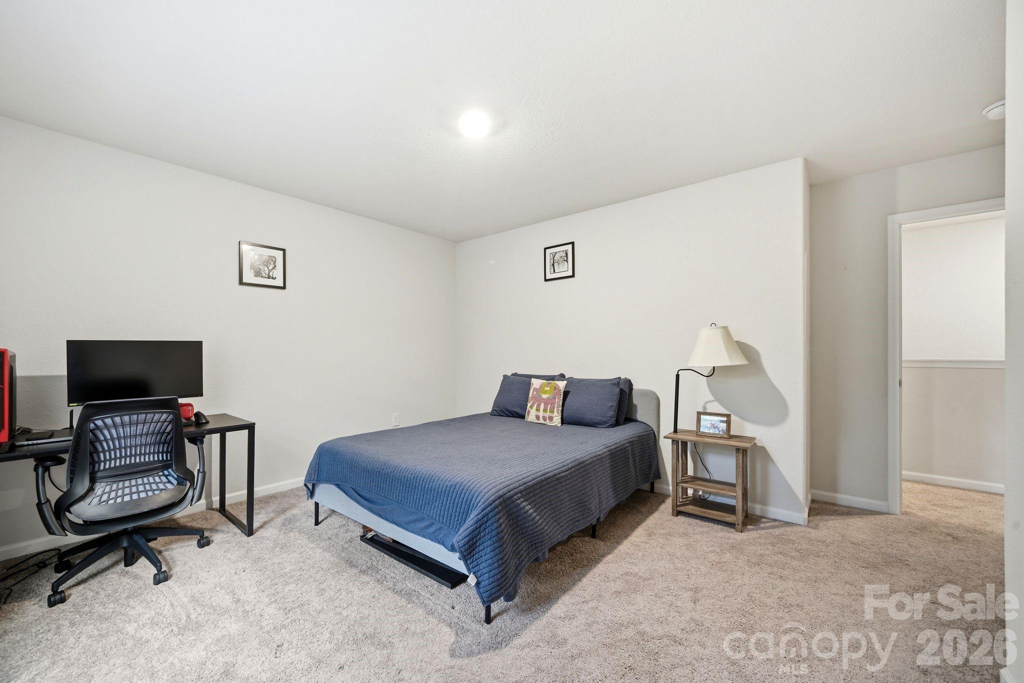 565 Hawley Street — Charlotte