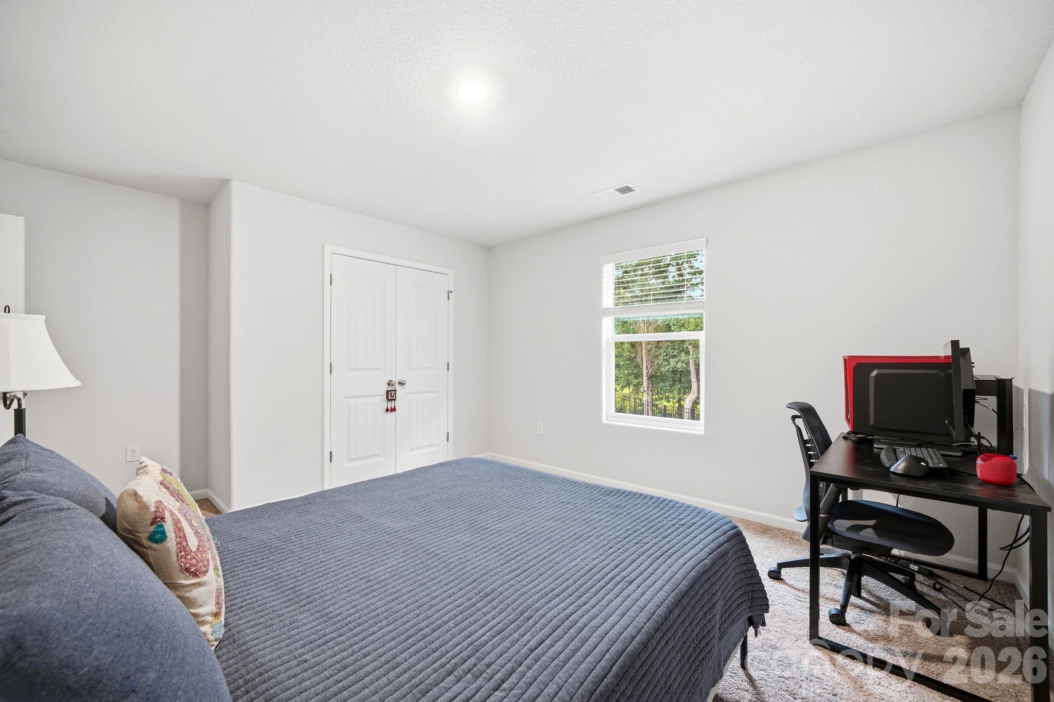 565 Hawley Street — Charlotte