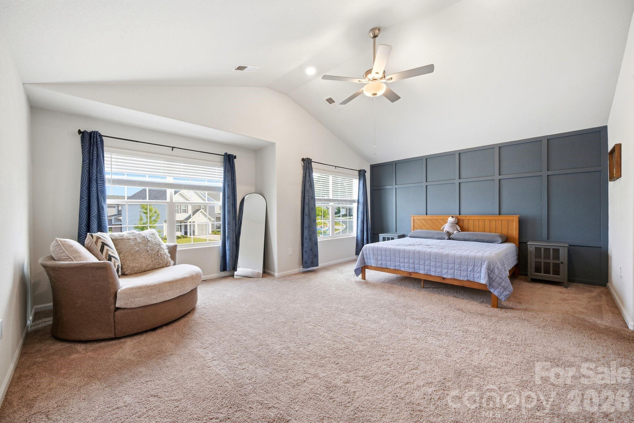565 Hawley Street — Charlotte
