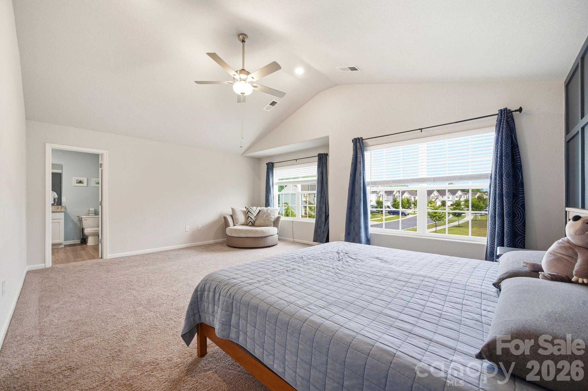 565 Hawley Street — Charlotte