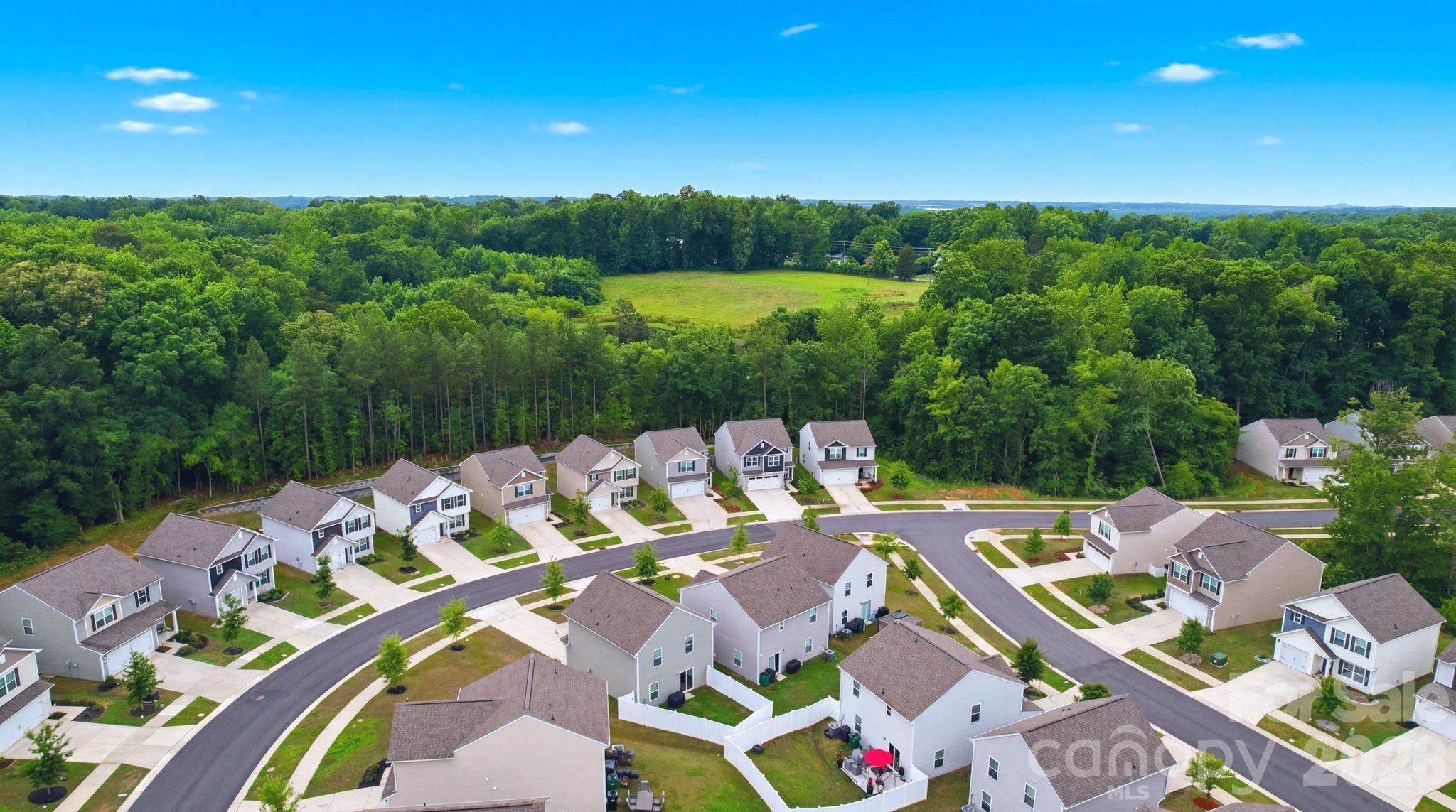 565 Hawley Street — Charlotte