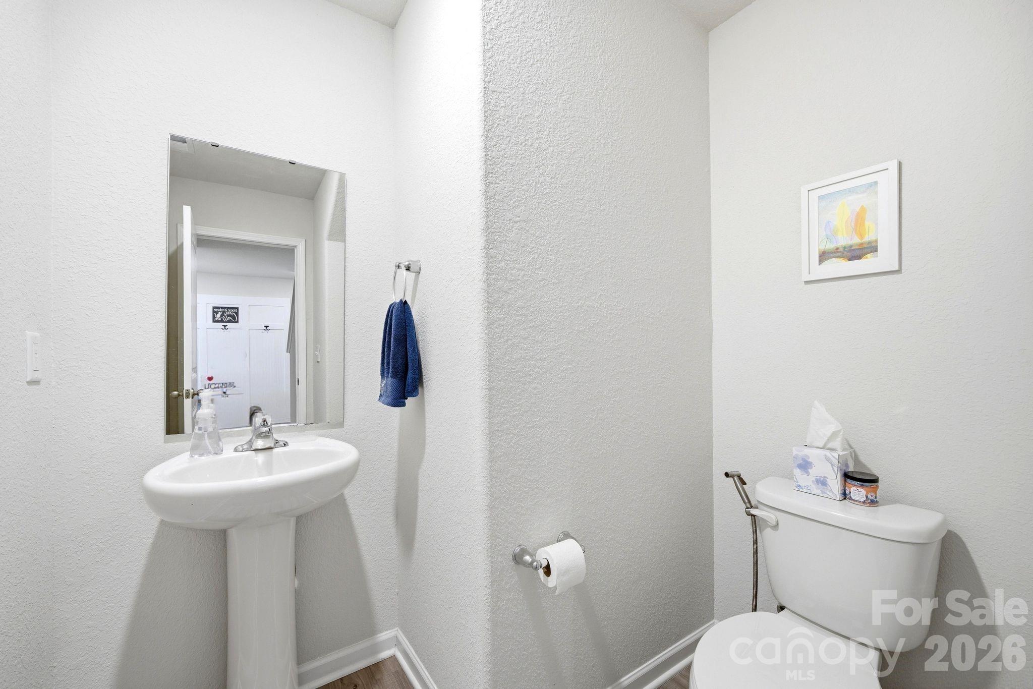 565 Hawley Street — Charlotte