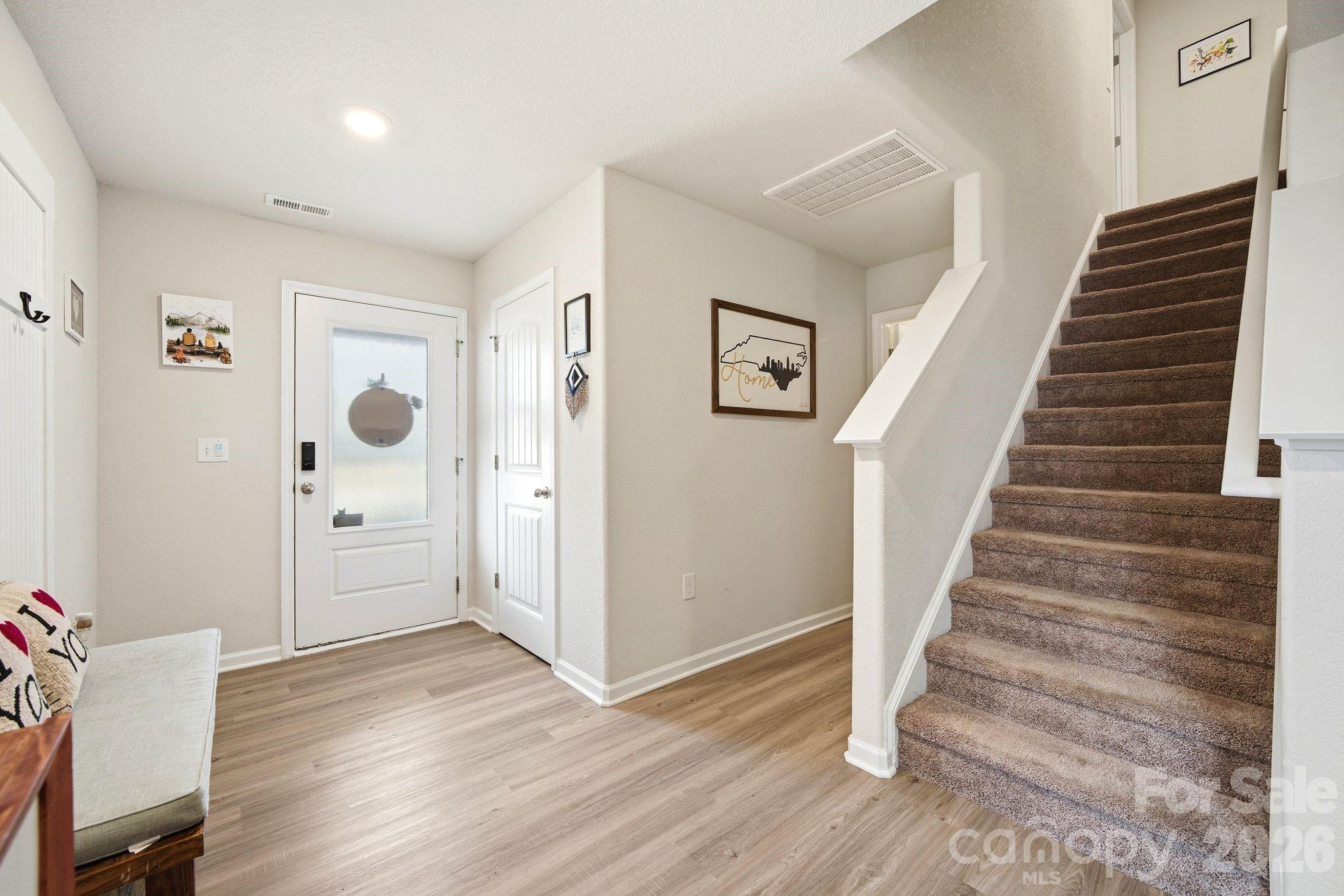 565 Hawley Street — Charlotte