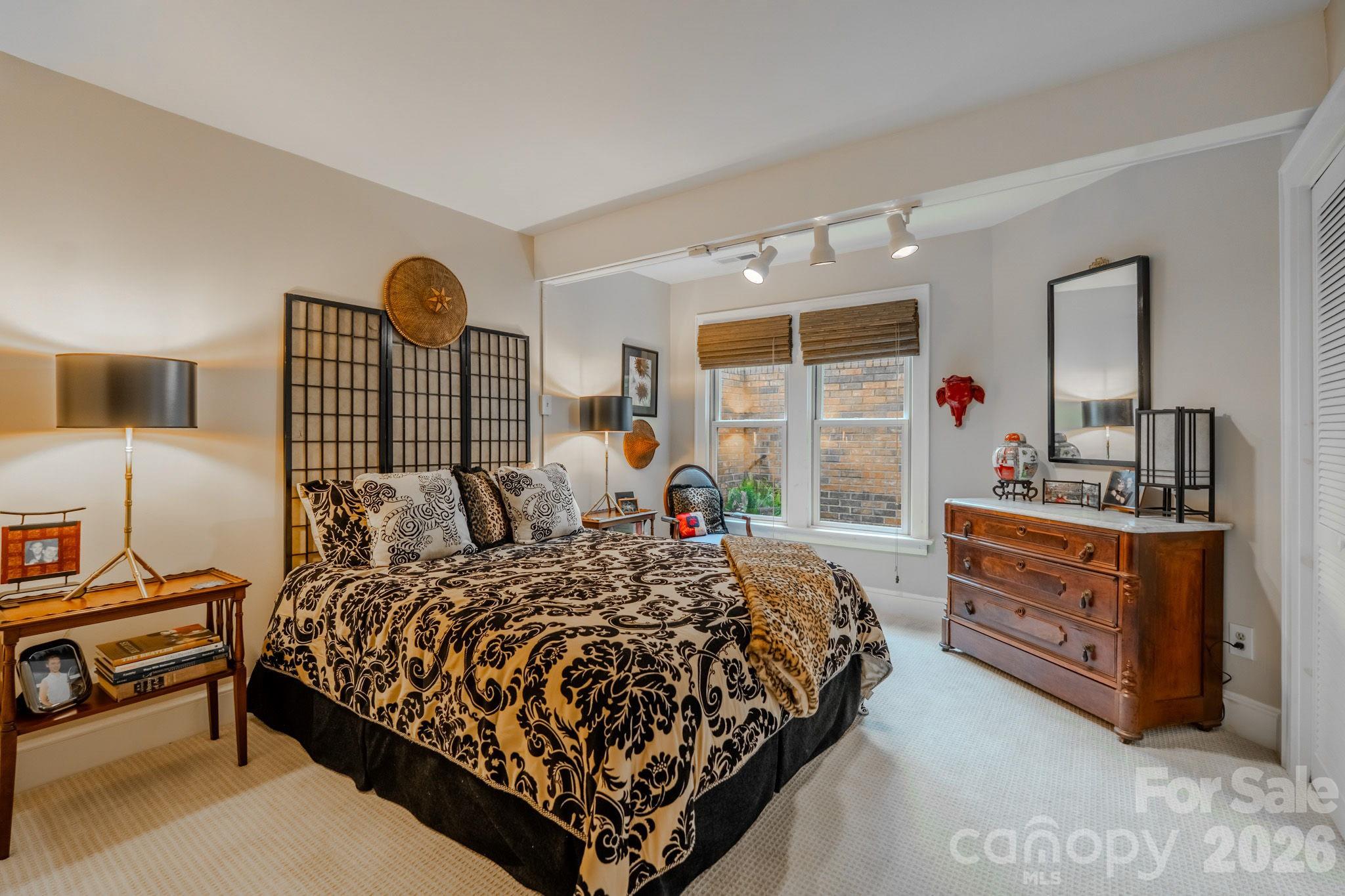 77 Chestnut Street #106 — Tryon