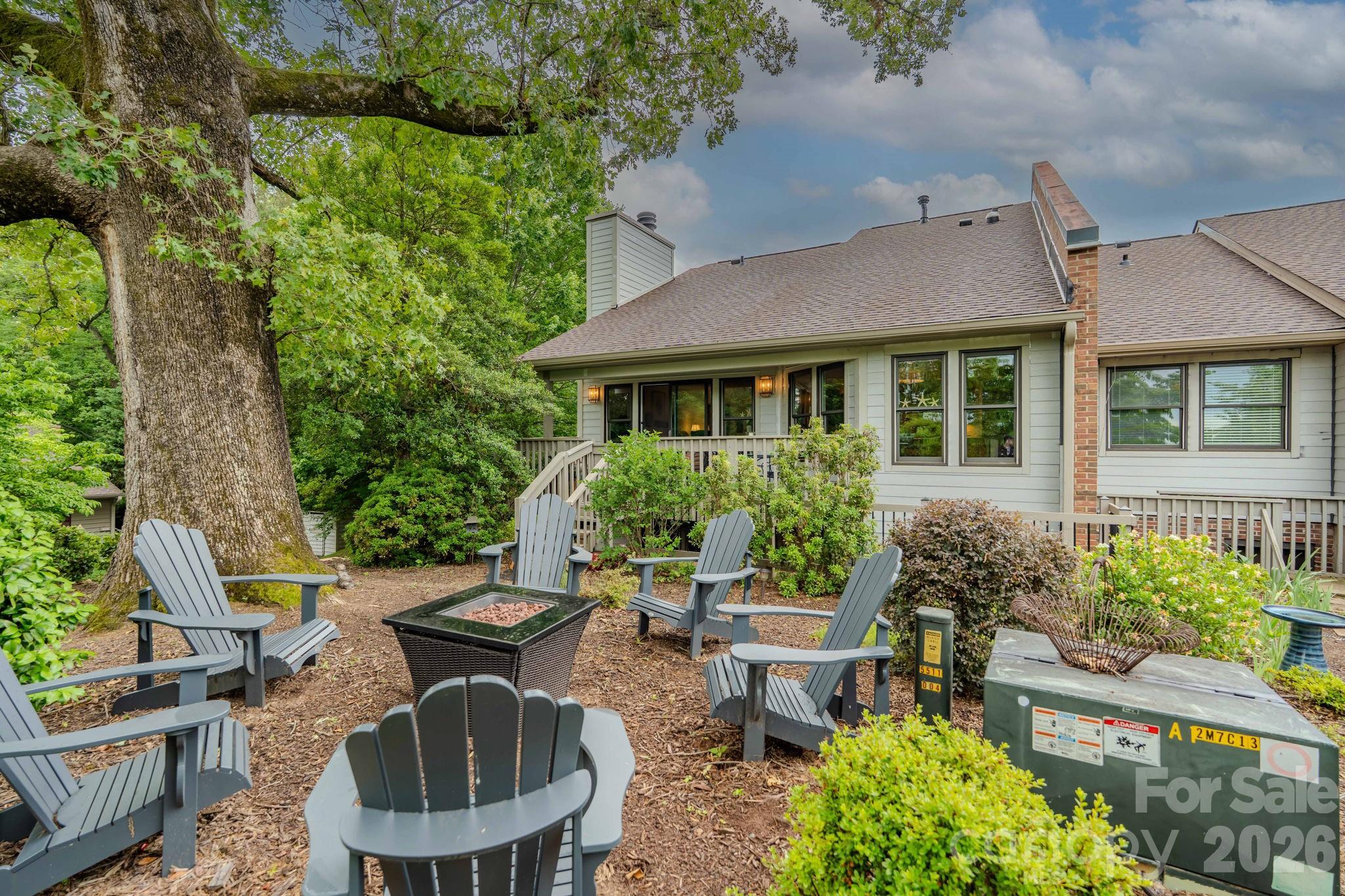 77 Chestnut Street #106 — Tryon