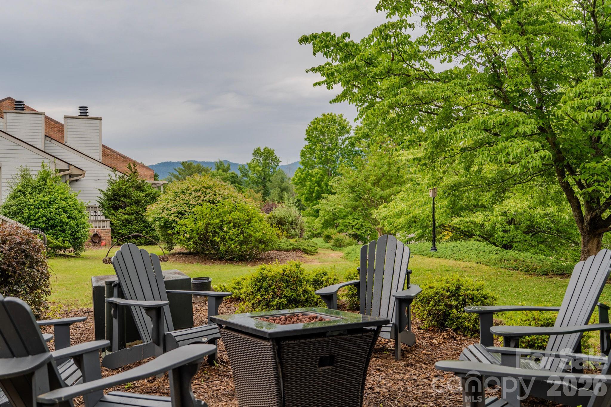 77 Chestnut Street #106 — Tryon