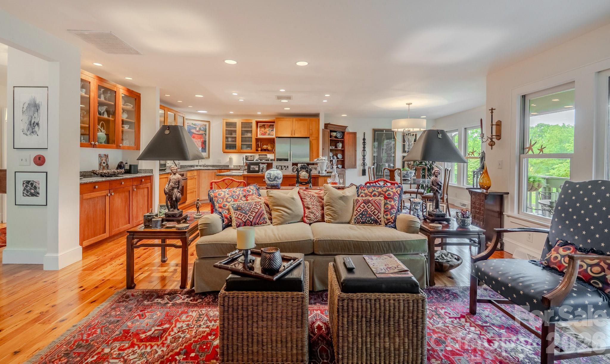 77 Chestnut Street #106 — Tryon