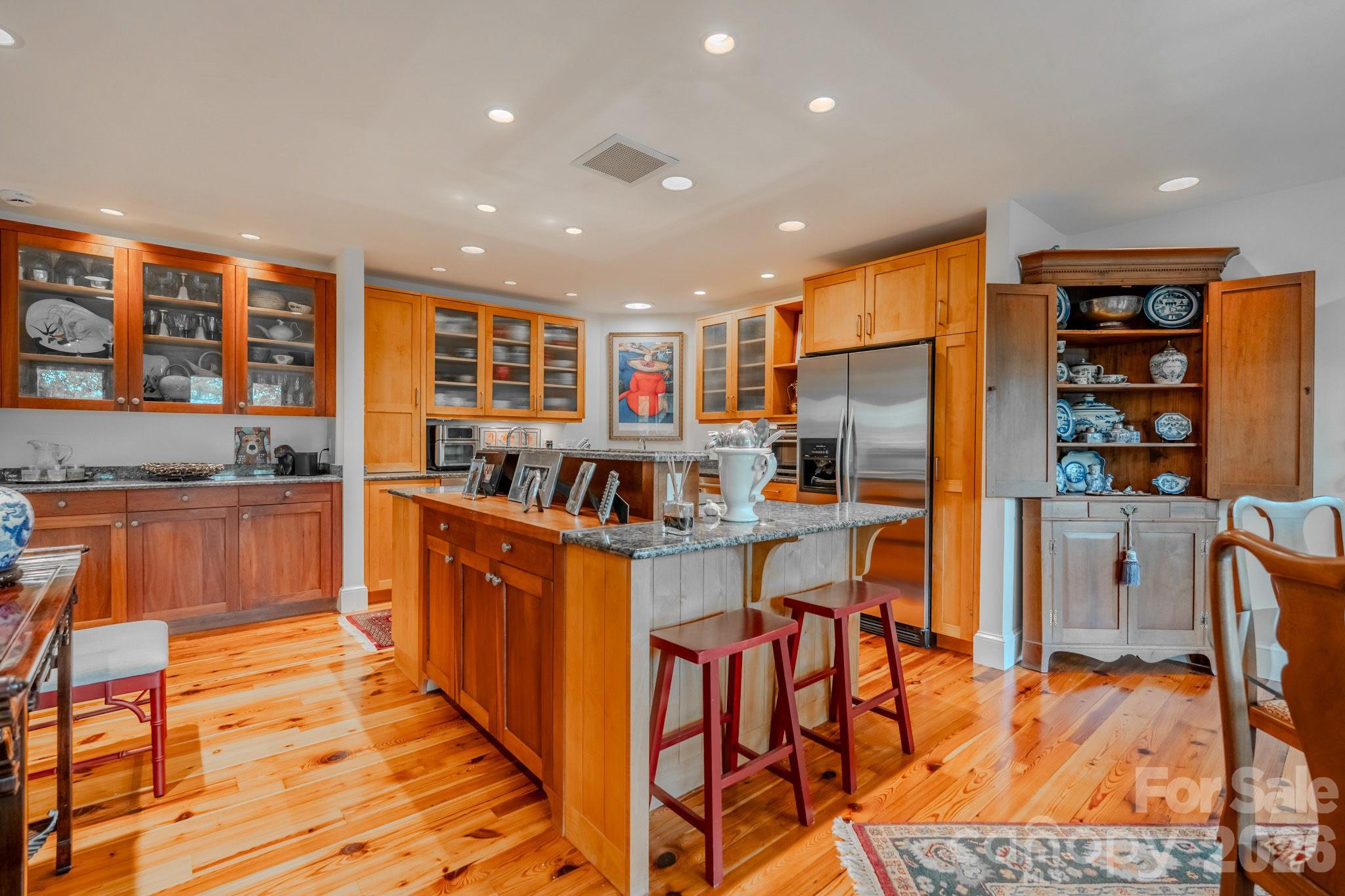 77 Chestnut Street #106 — Tryon