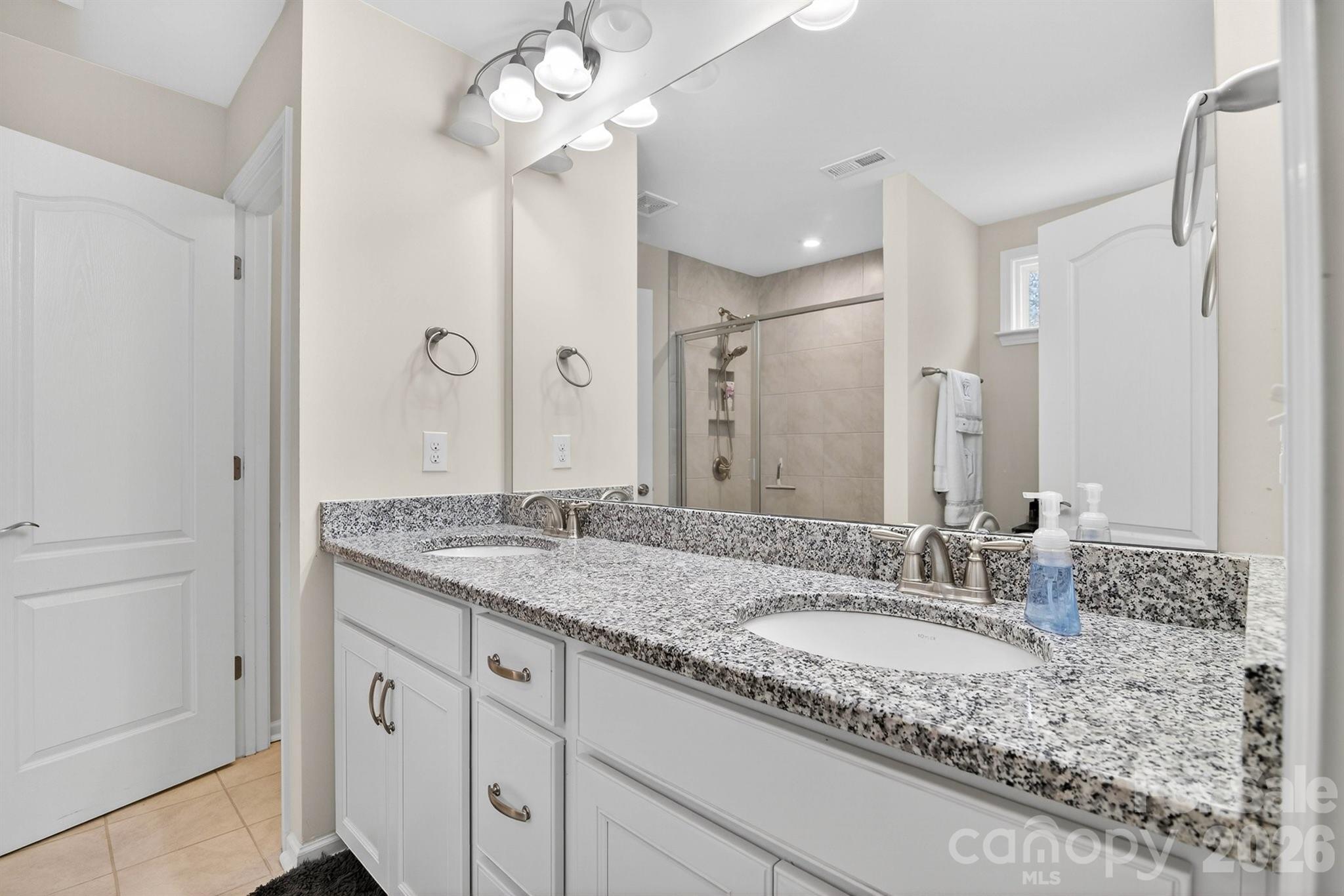 7107 Brookline Place — Huntersville