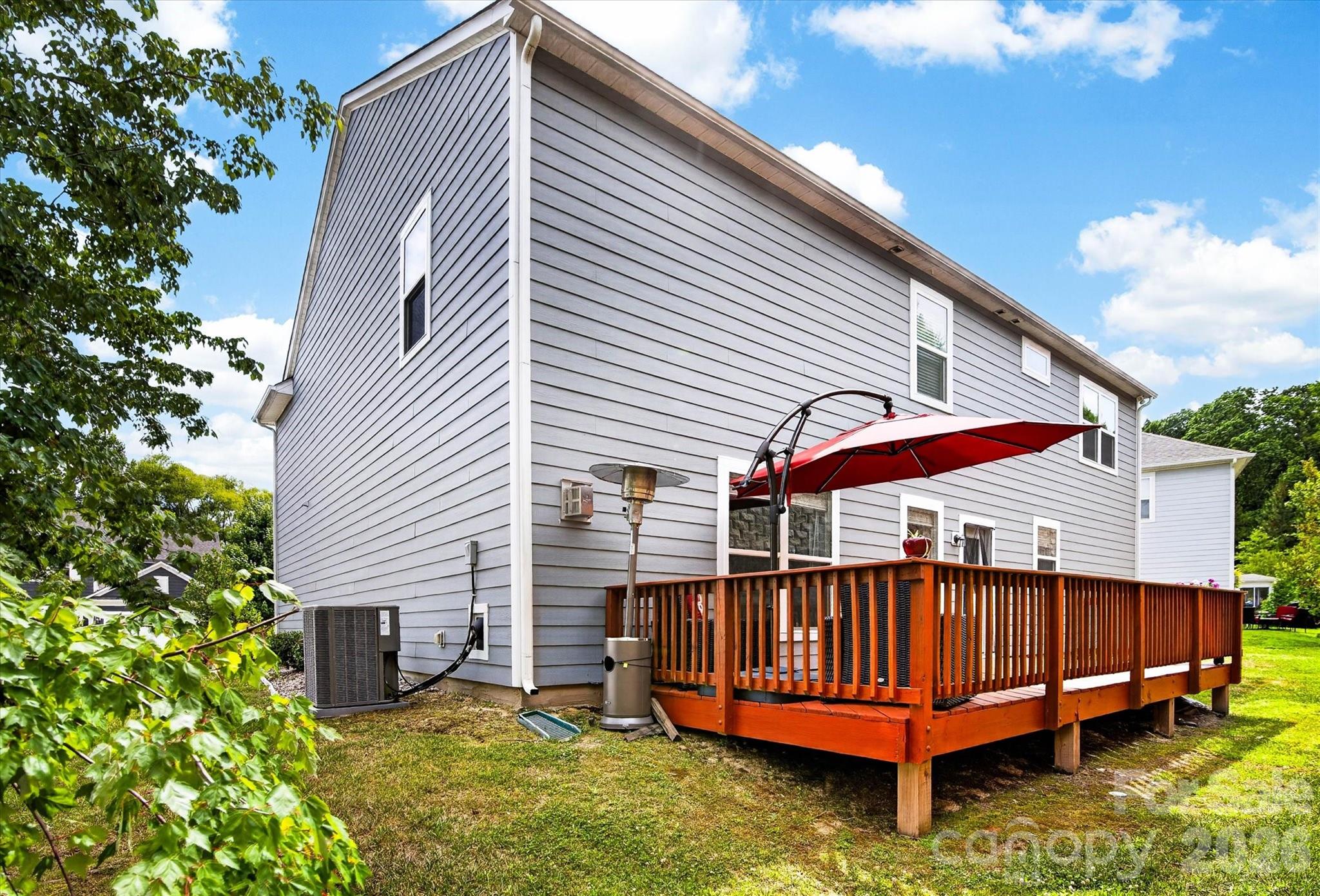 7107 Brookline Place — Huntersville