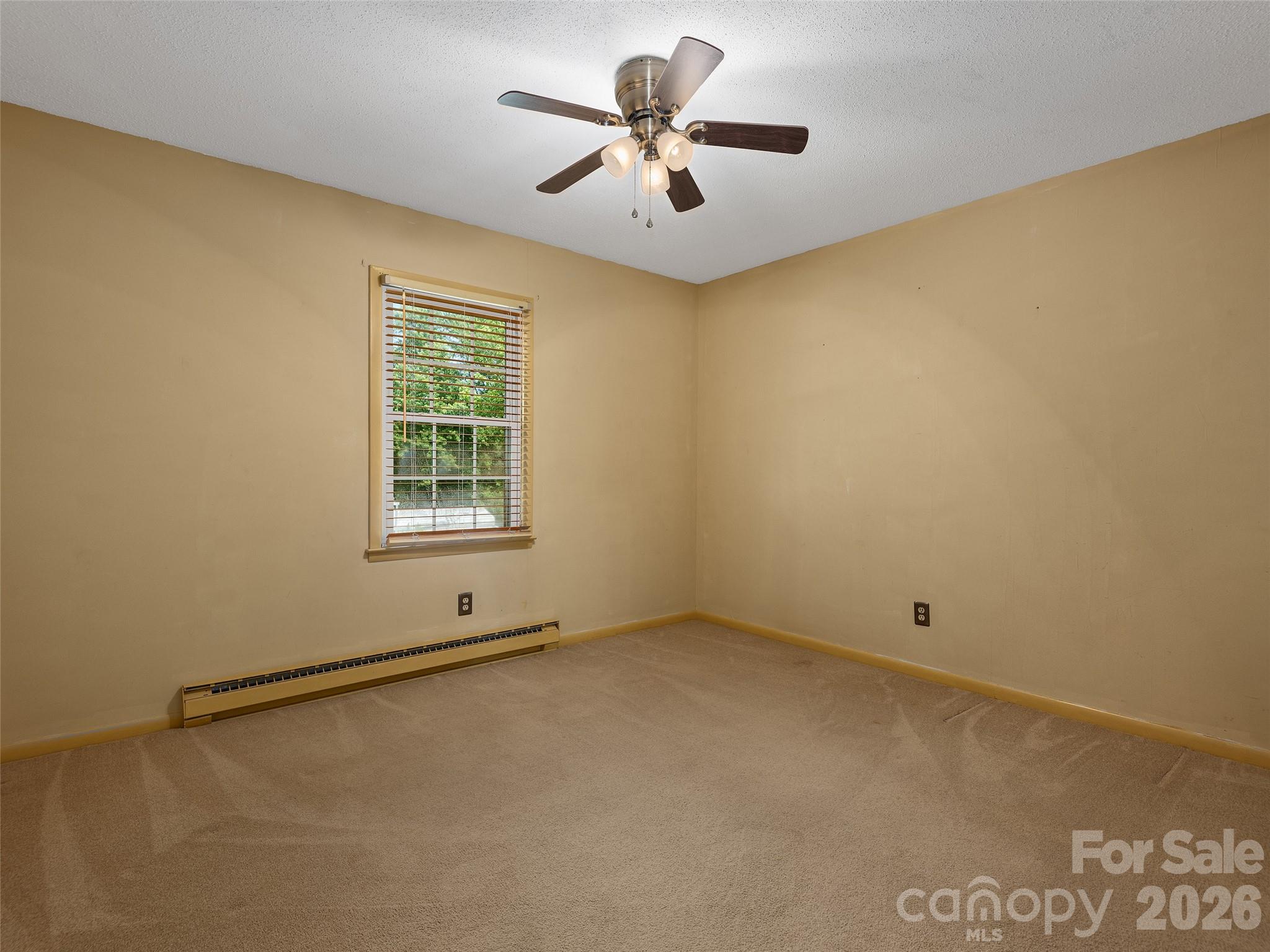 25 Moody Road — Asheville