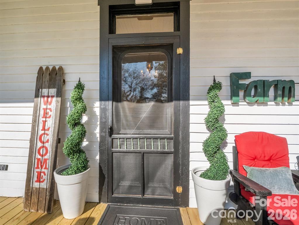 219 Stoney Mountain Road — Hendersonville