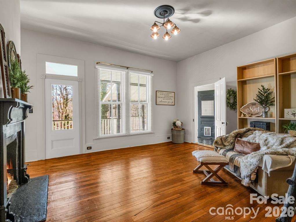 219 Stoney Mountain Road — Hendersonville
