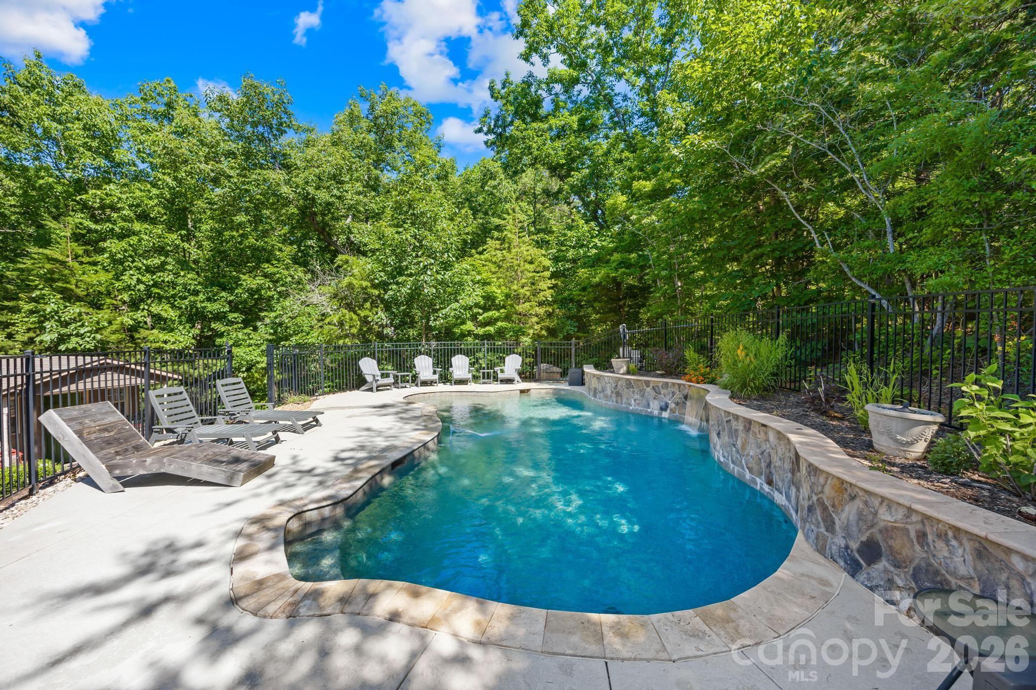 244 Mark Ryan Lane — Dallas