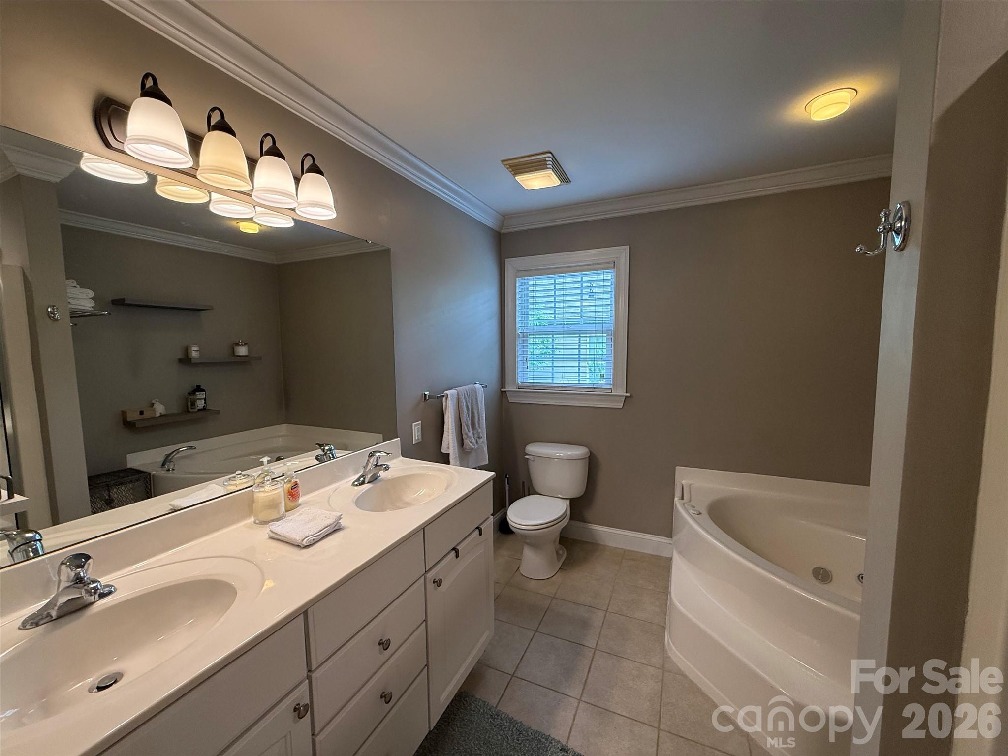 4417 Kathleen Court — Charlotte