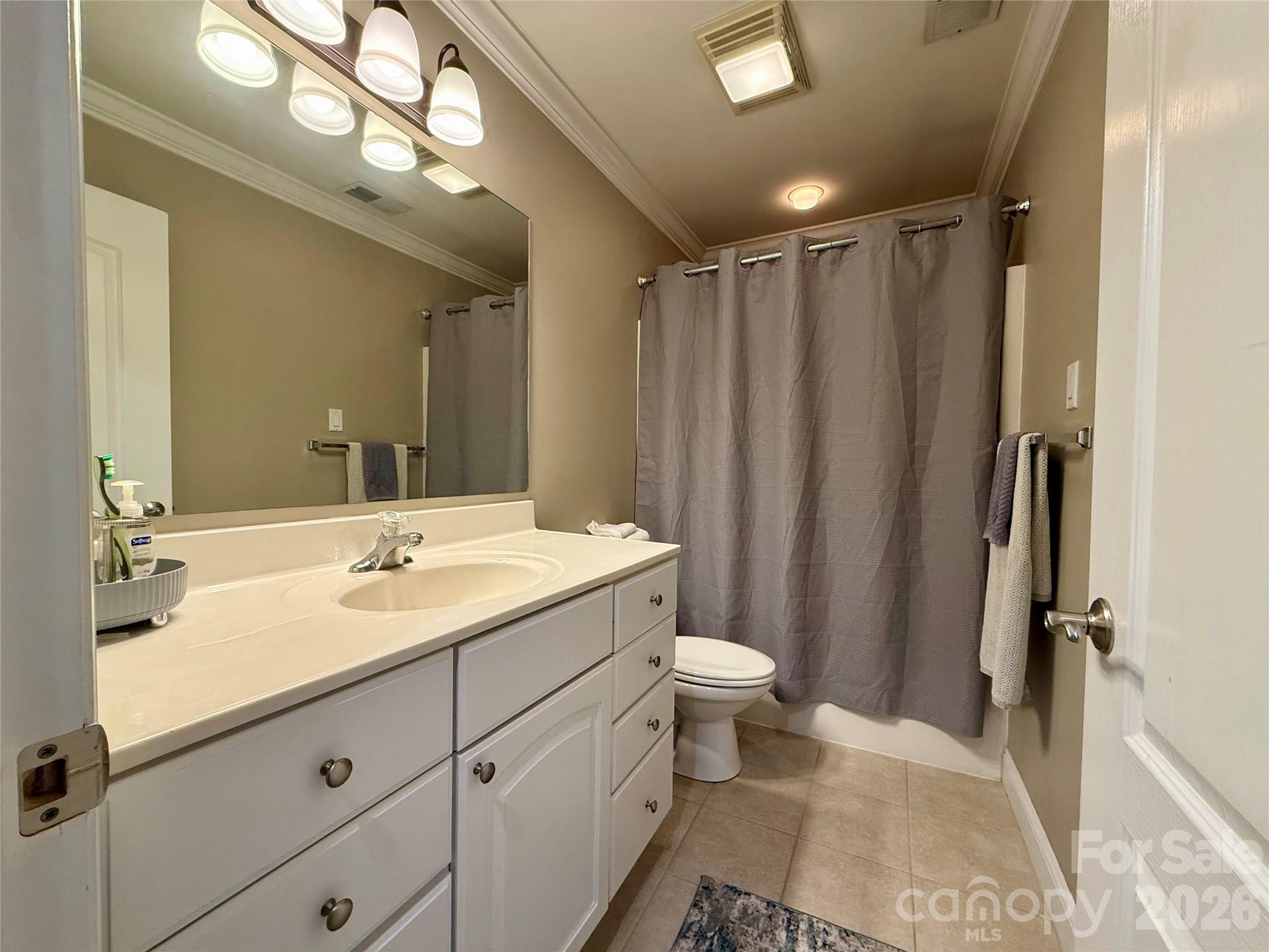 4417 Kathleen Court — Charlotte