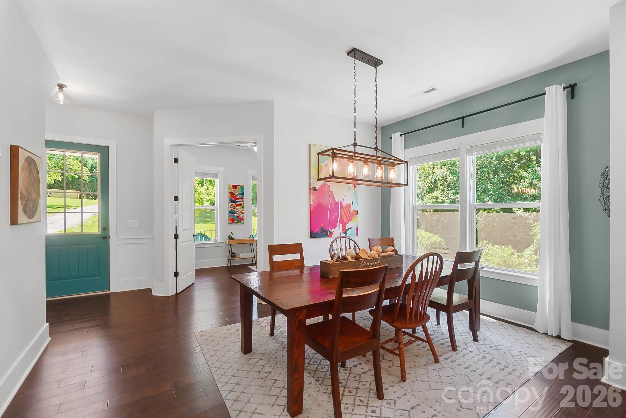 124 Lorenzo Lane — Mooresville
