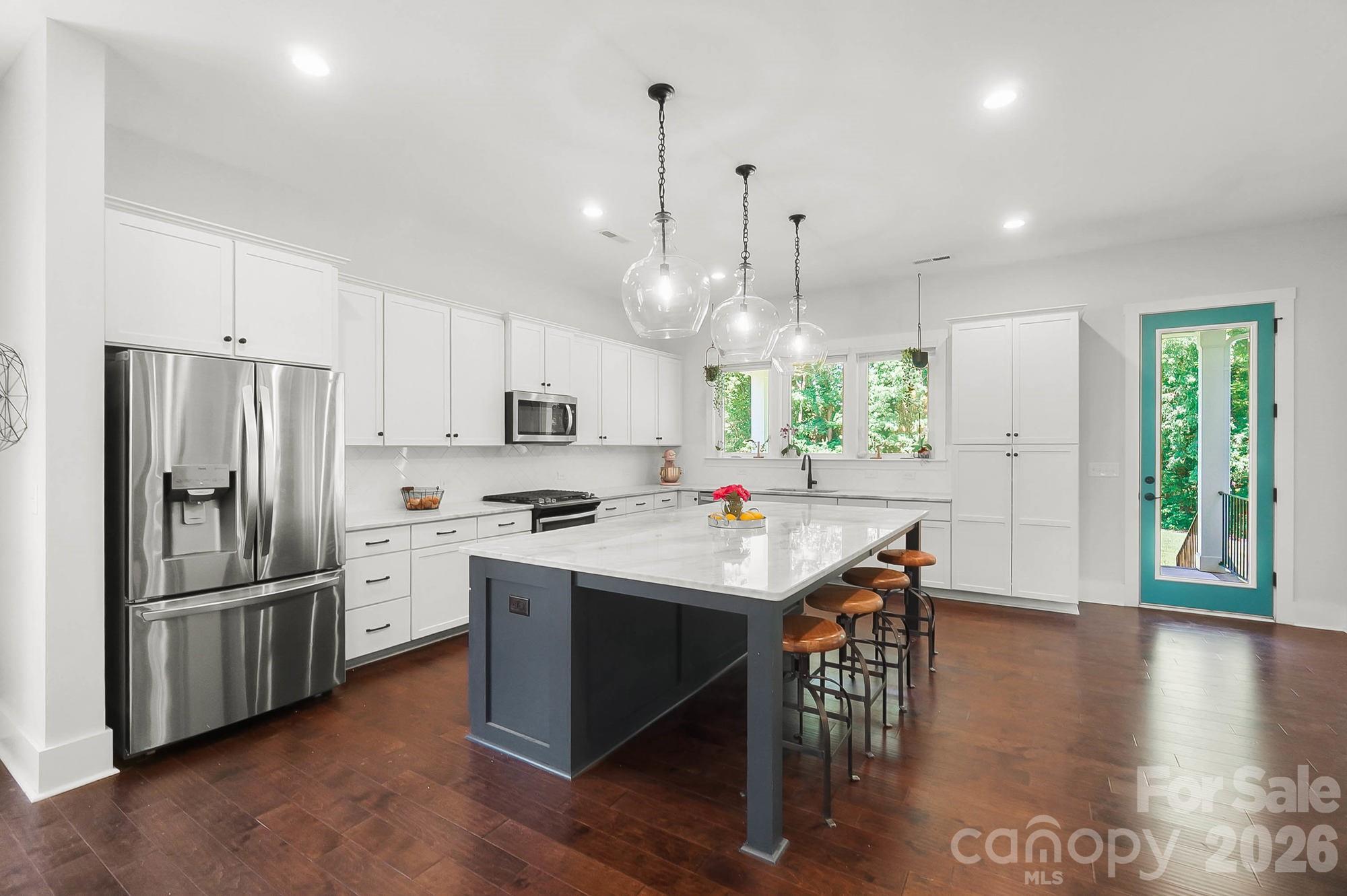 124 Lorenzo Lane — Mooresville