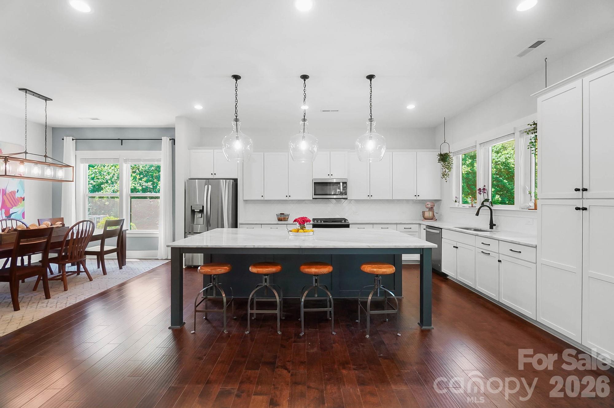 124 Lorenzo Lane — Mooresville
