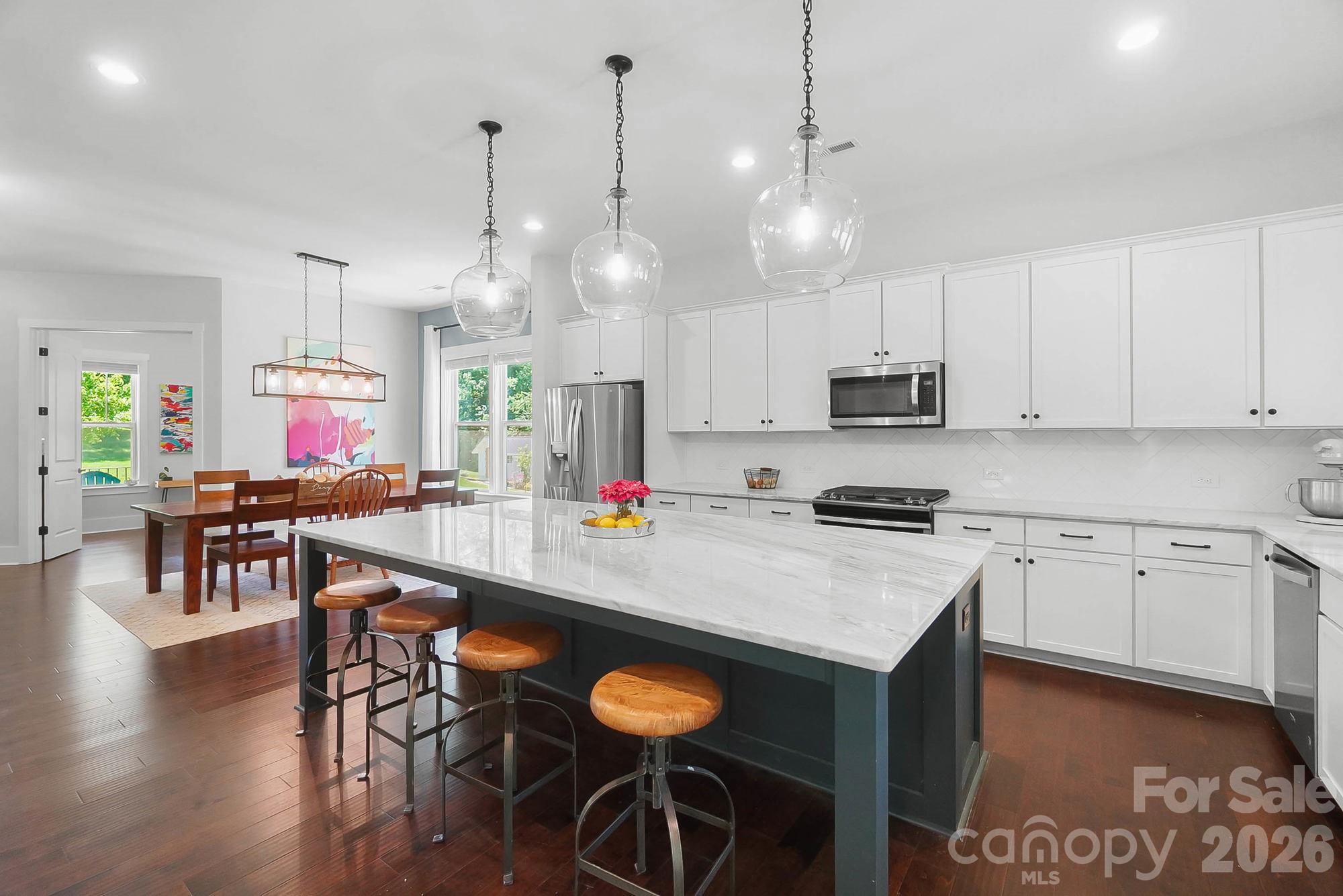 124 Lorenzo Lane — Mooresville
