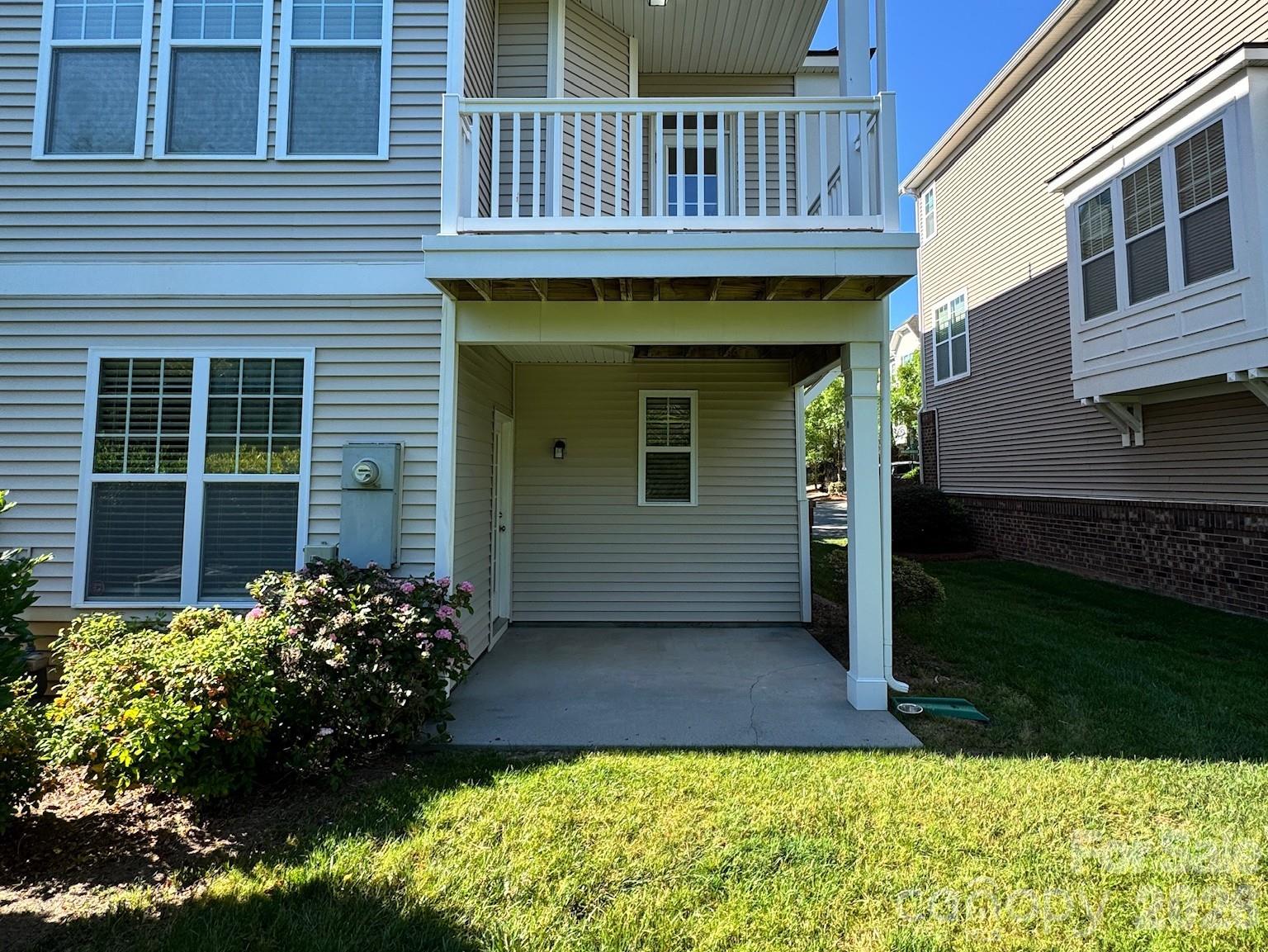 11198 Bridgewater Drive — Huntersville