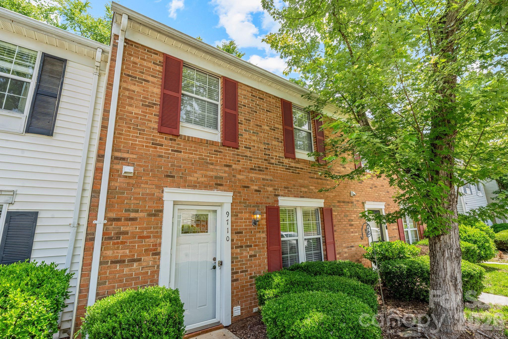 9710 Old Gate Drive — Matthews