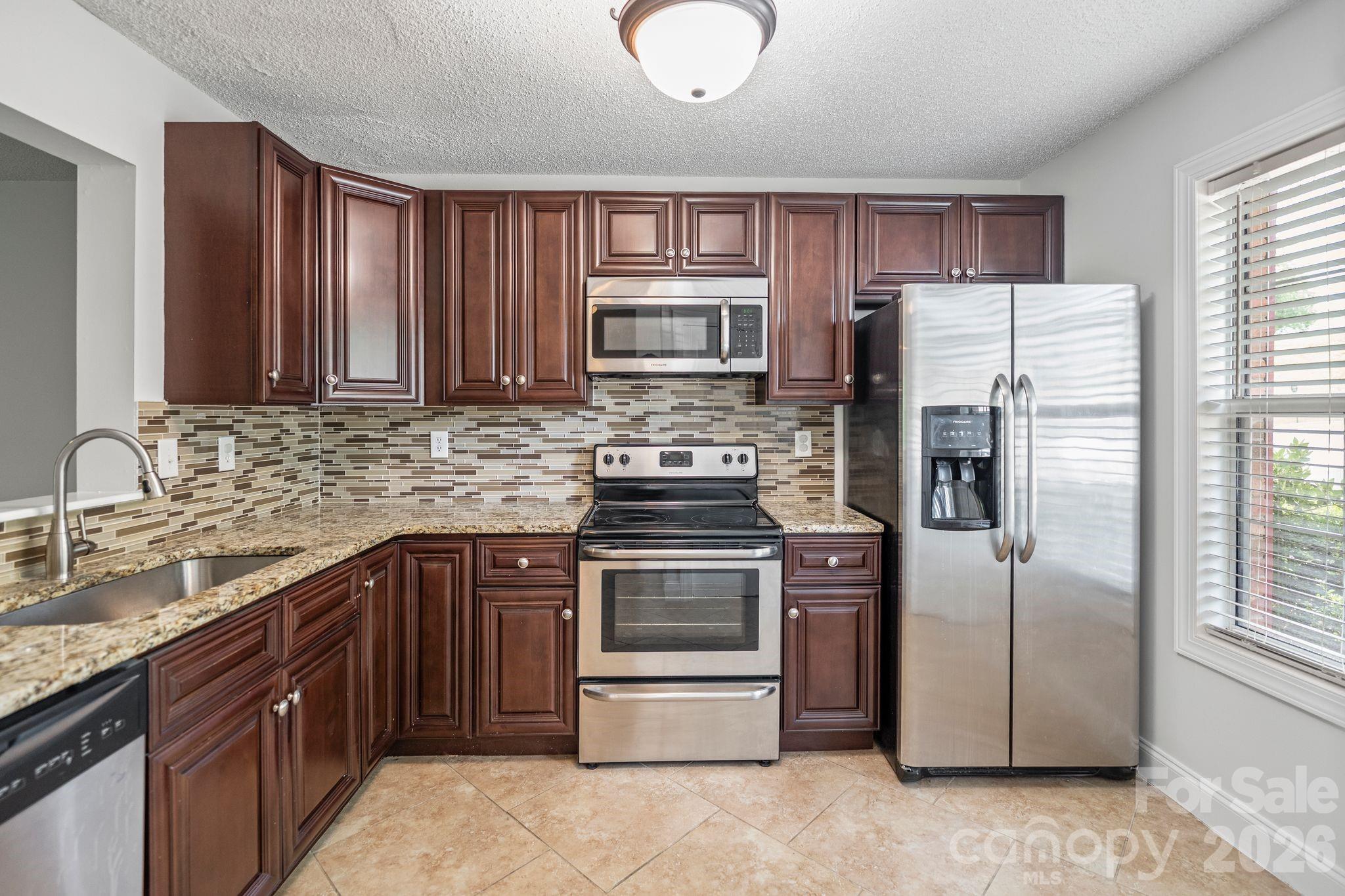 9710 Old Gate Drive — Matthews