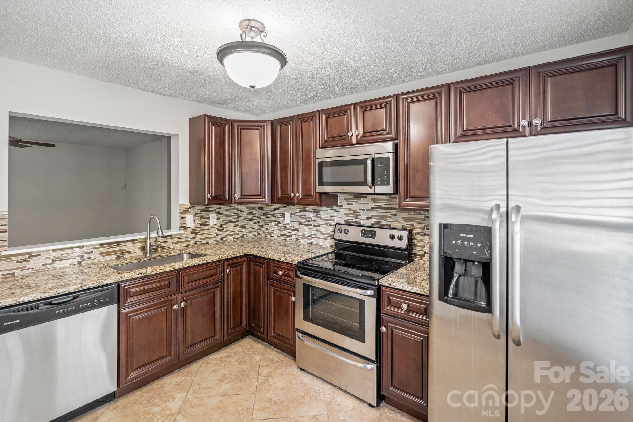 9710 Old Gate Drive — Matthews
