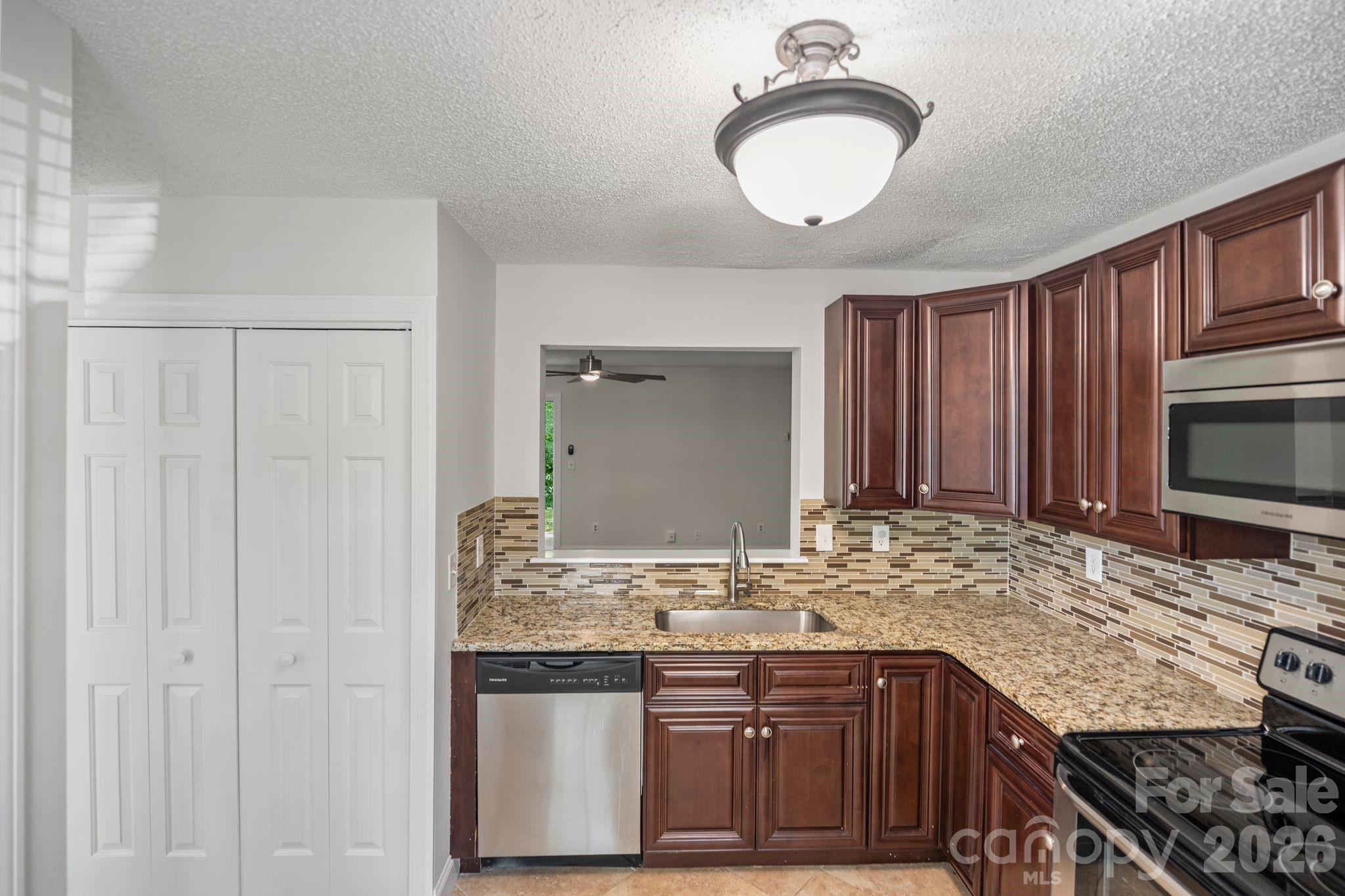9710 Old Gate Drive — Matthews
