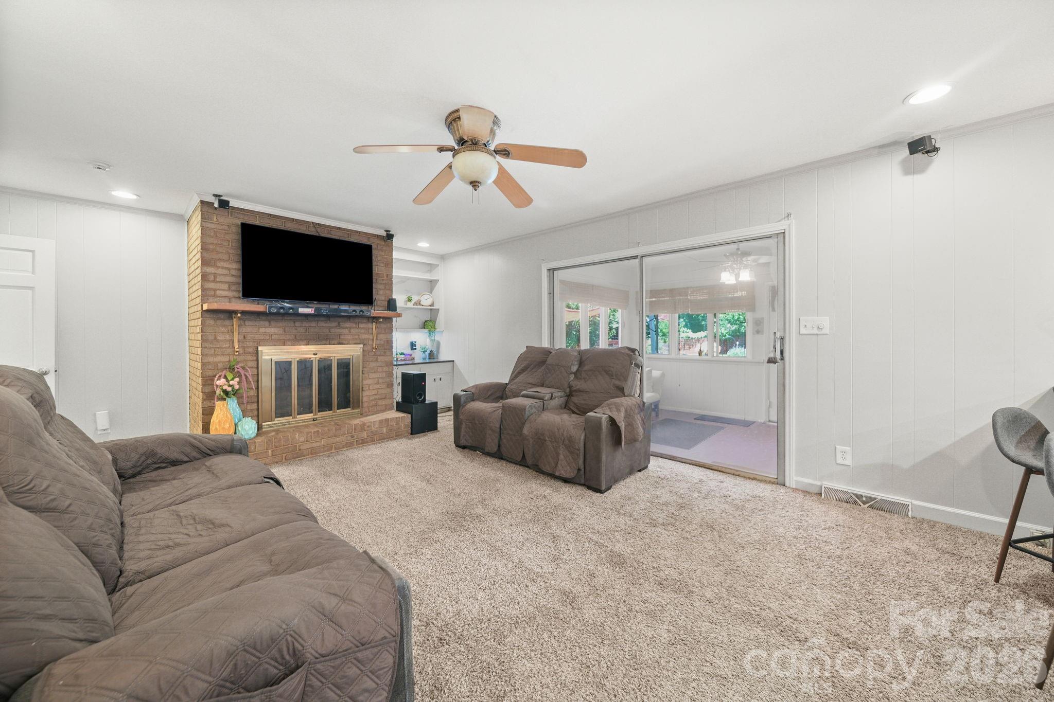 5329 Providence Road — Charlotte
