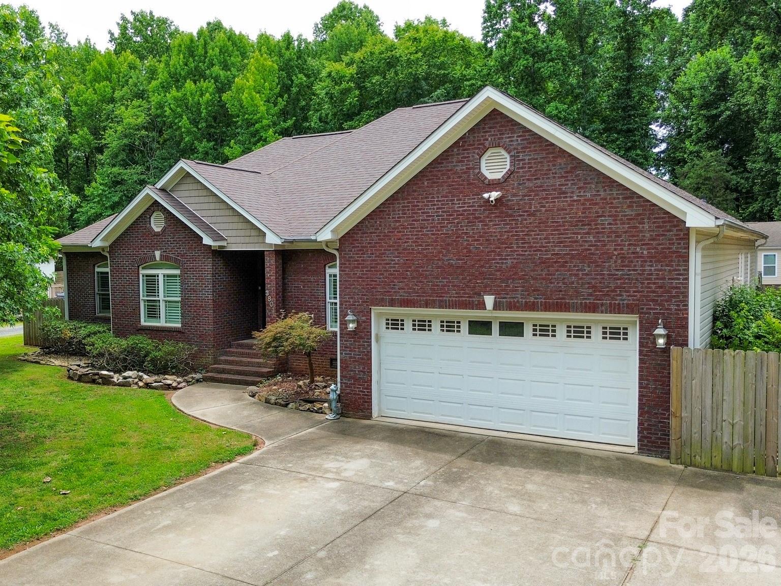 3801 Hayden Drive — Charlotte