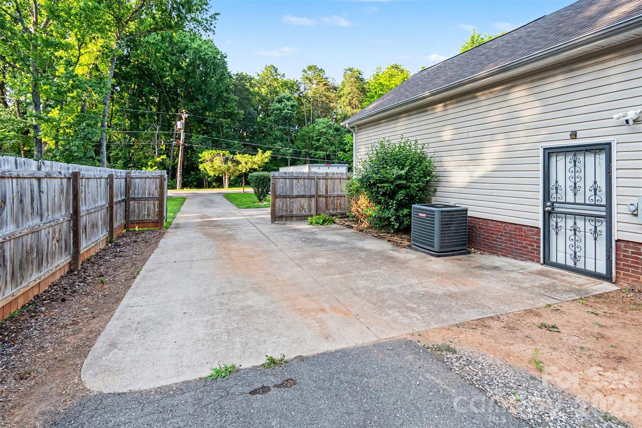 3801 Hayden Drive — Charlotte